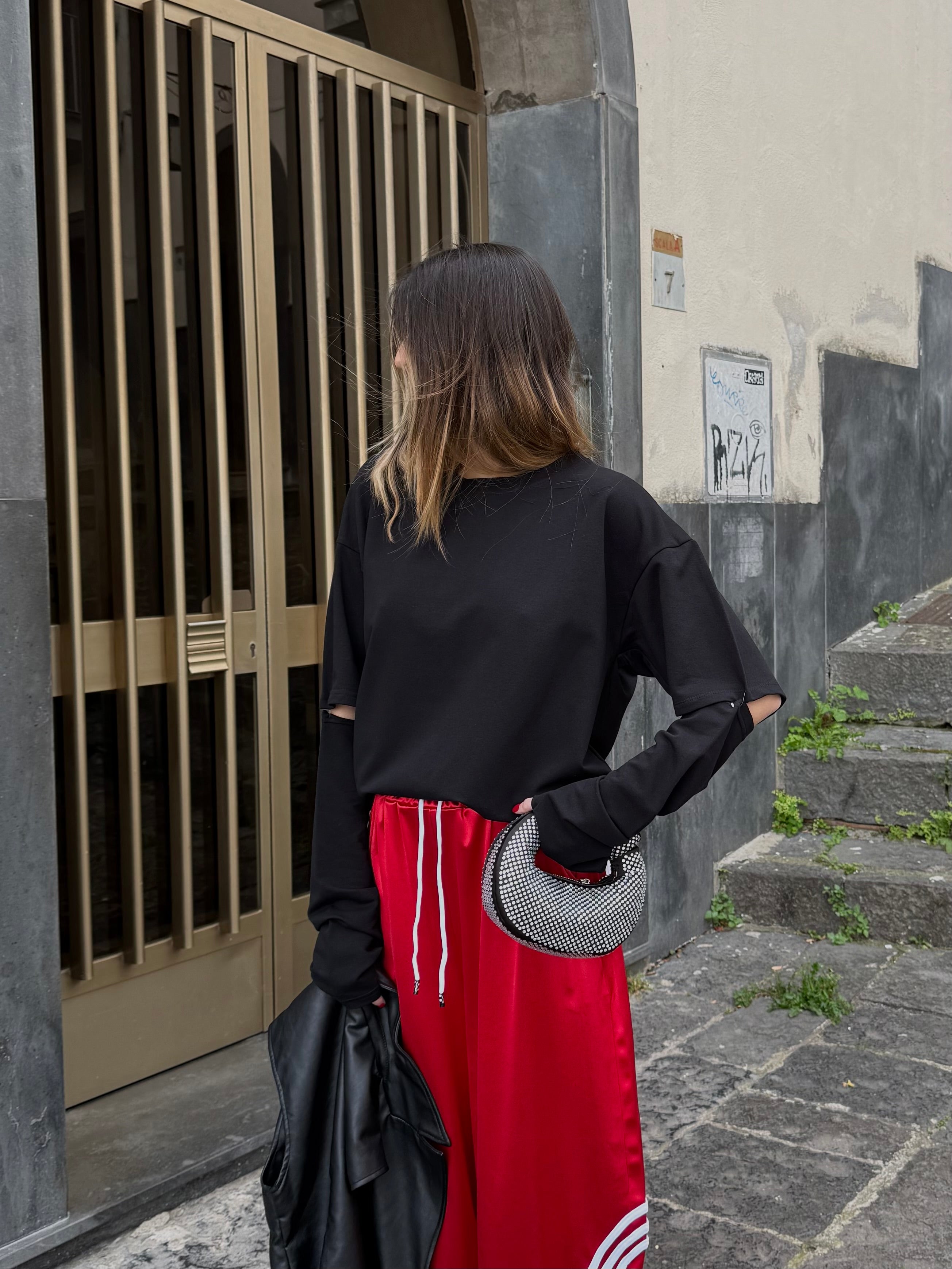 T-shirt con manicotti nera - LadyB Shop Online