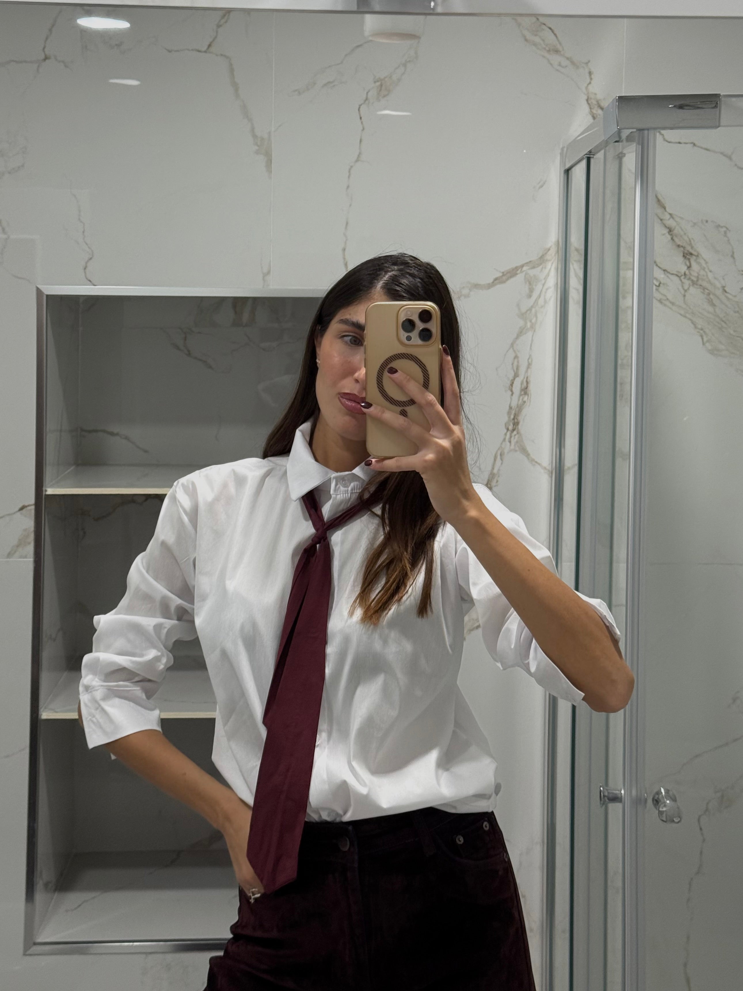 Camicia con cravatta