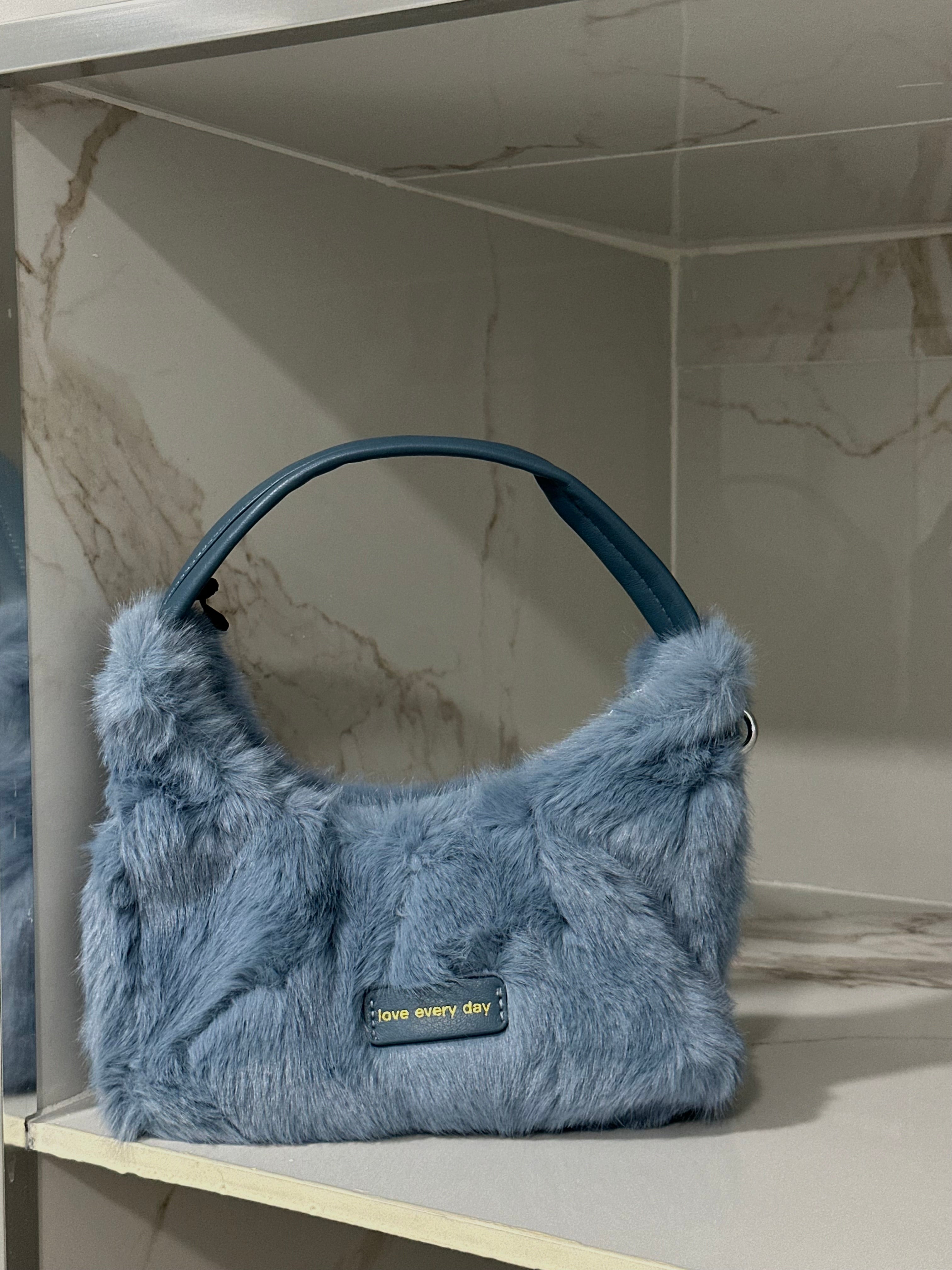 Bag mini peluche azzurro - LadyB Shop Online