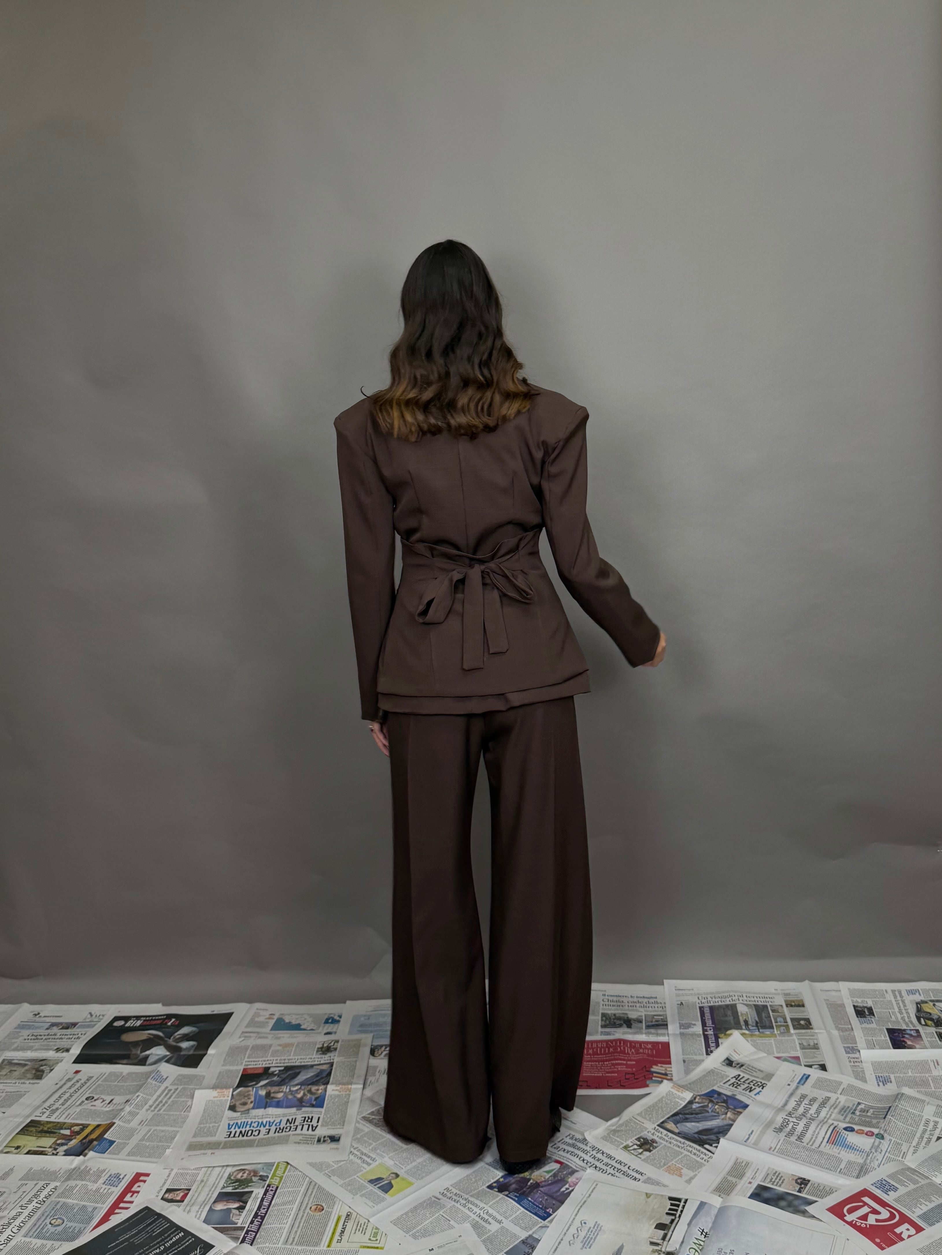 Tailleur tre pezzi marrone