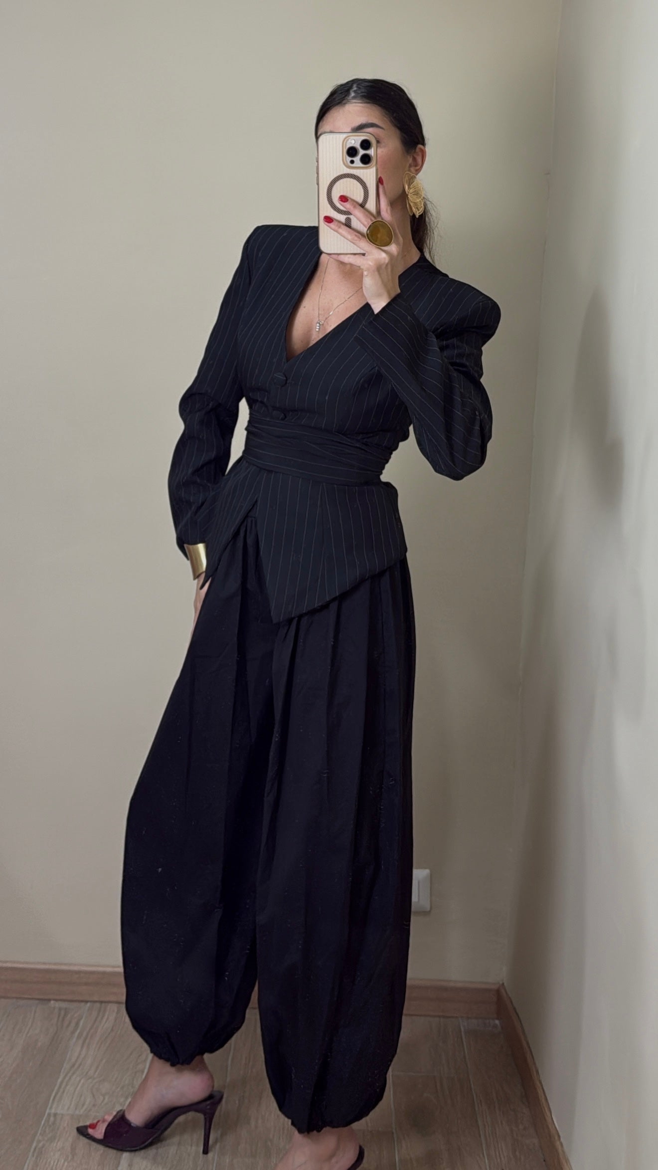 Blazer gessato con cintura