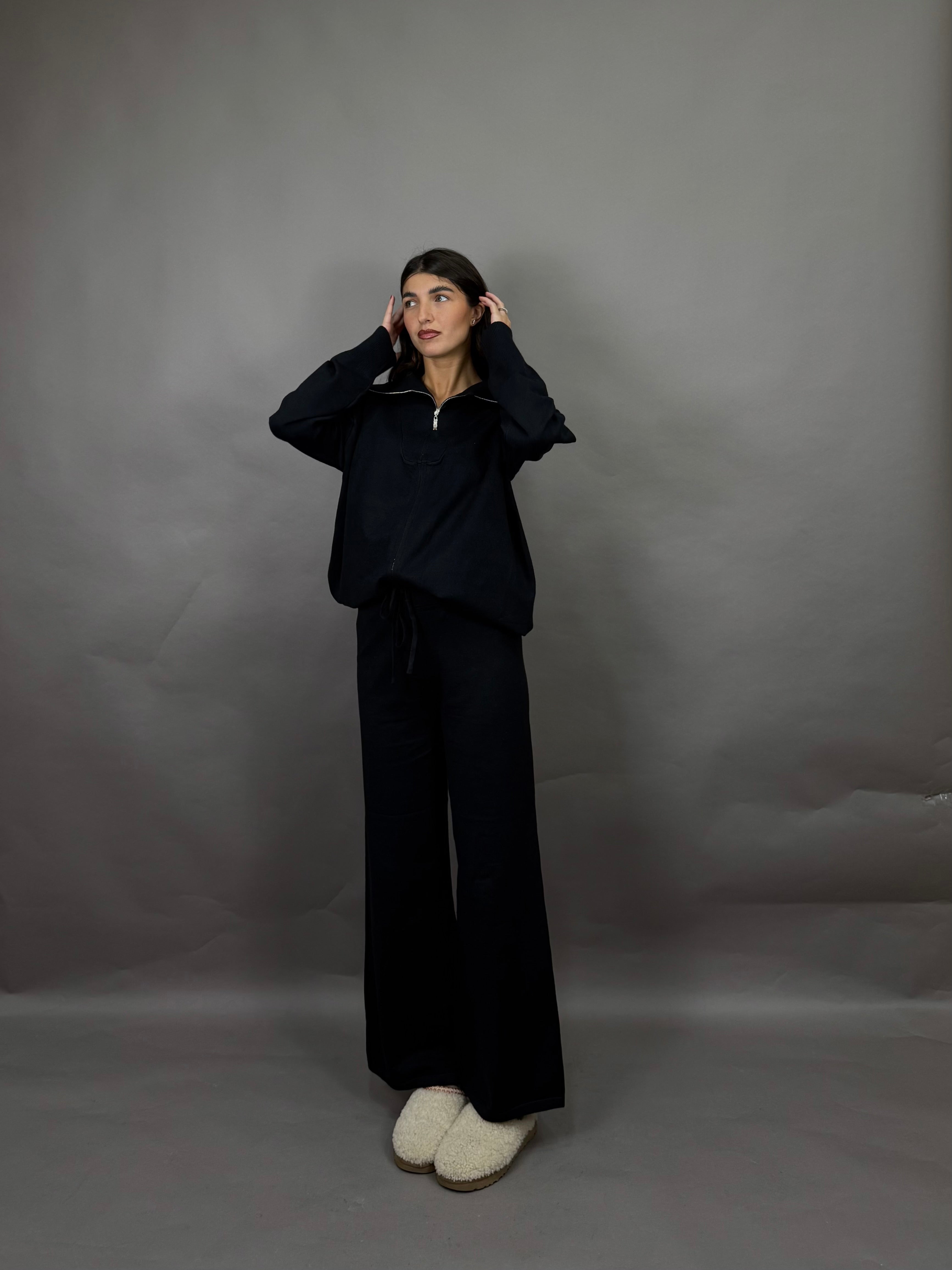 Coordinato in maglia nero