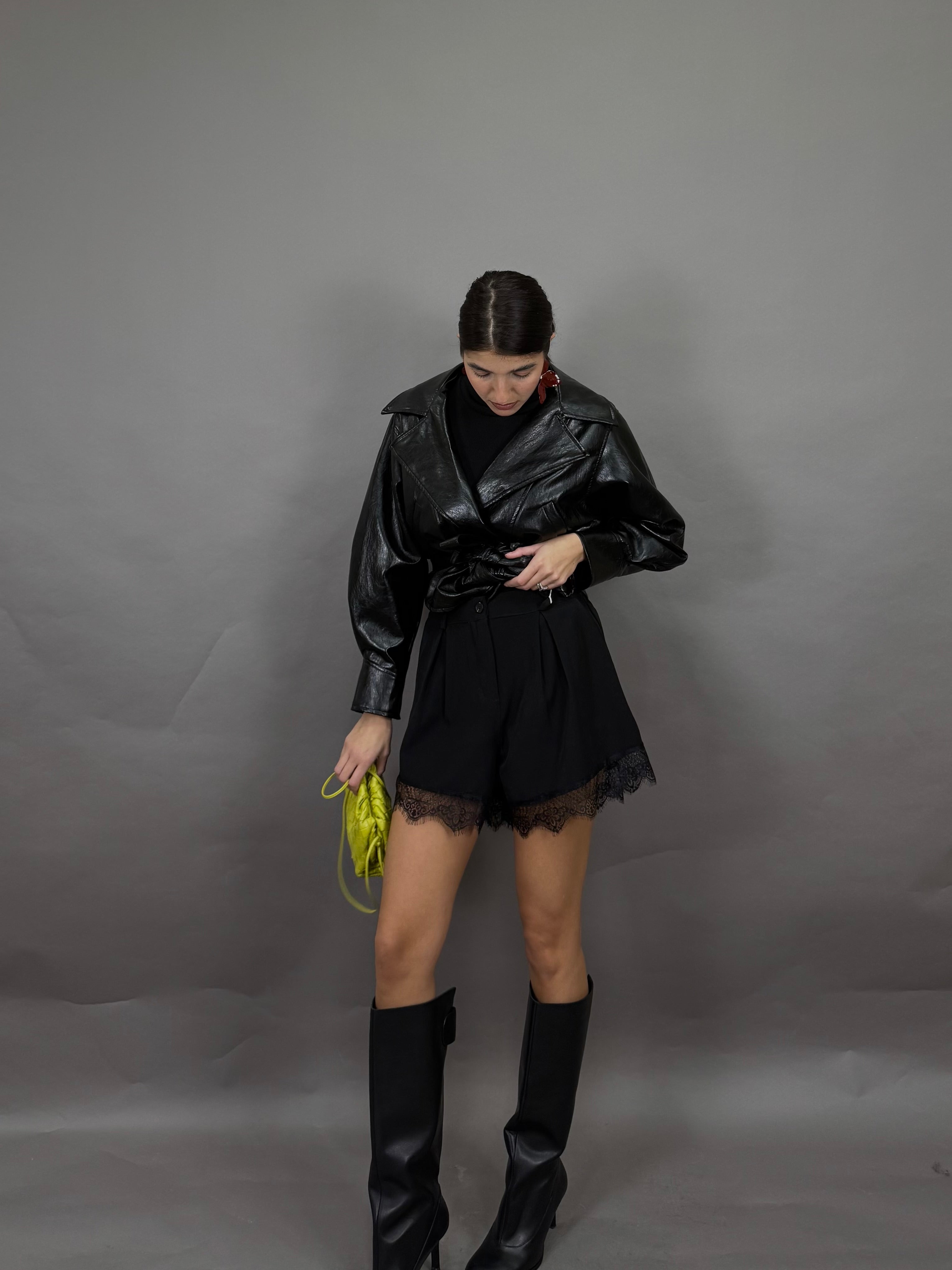 Shorts in pizzo nero