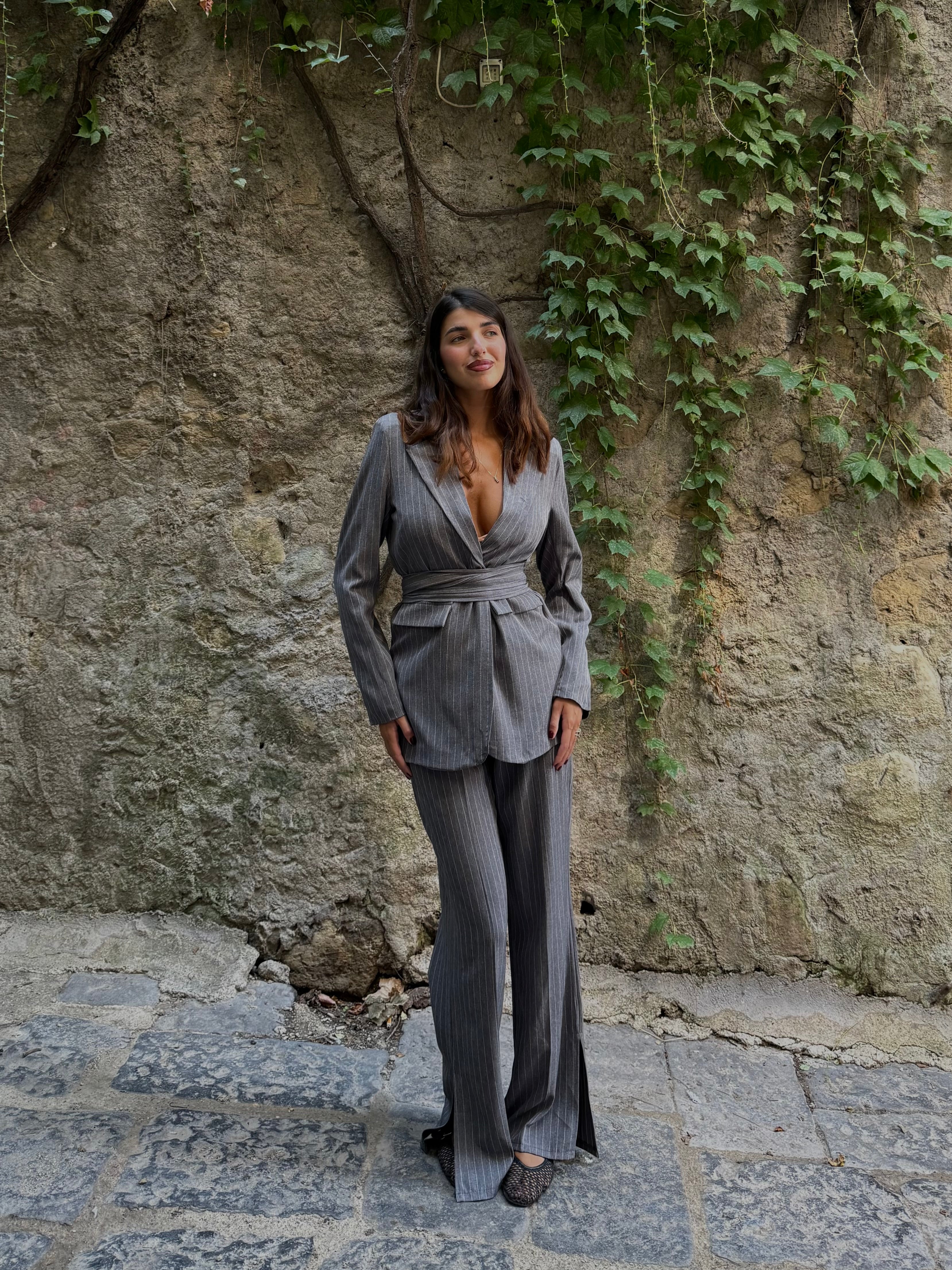 Tailleur gessato grigio