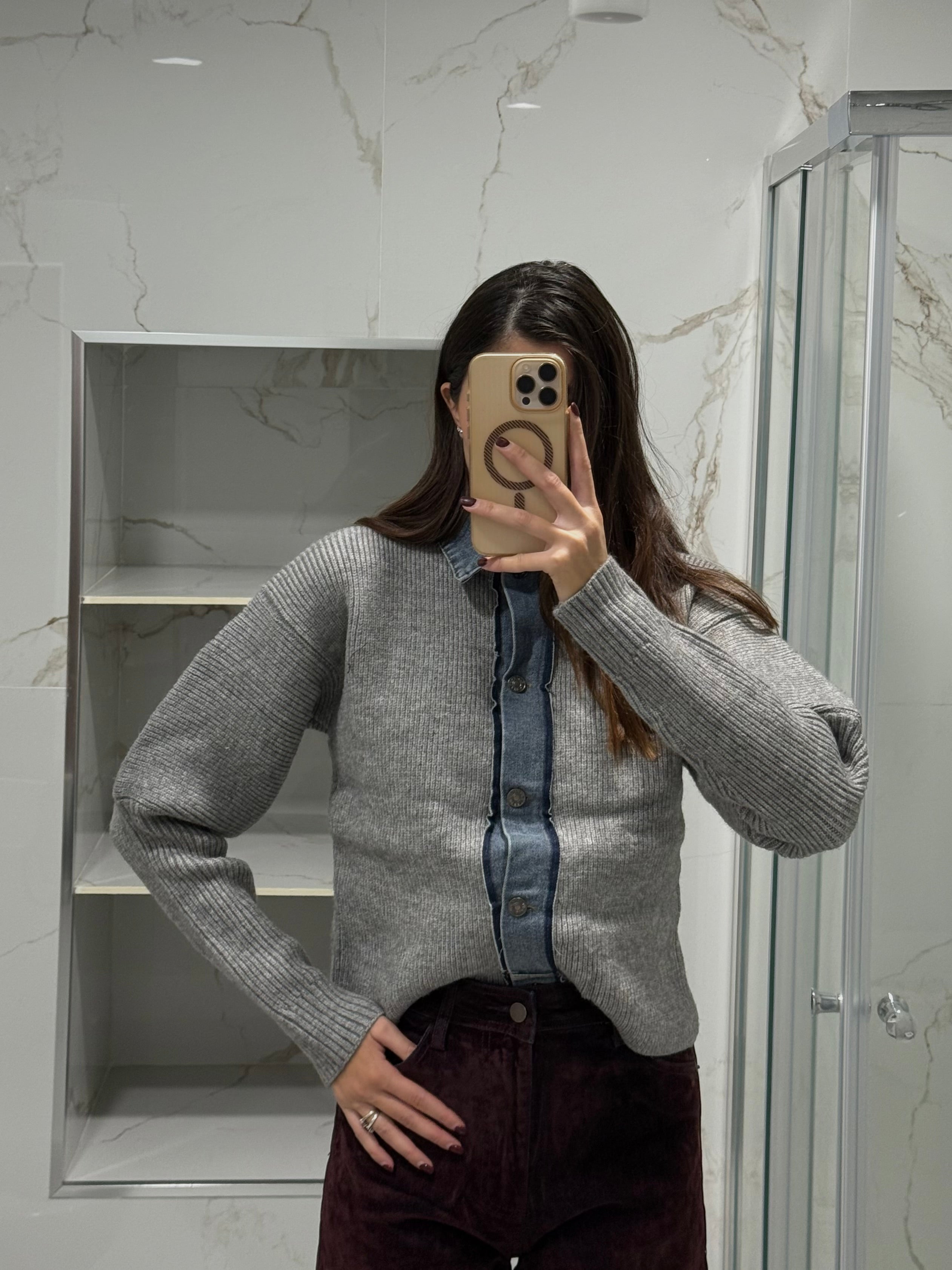 Pull inserti camicia grigia