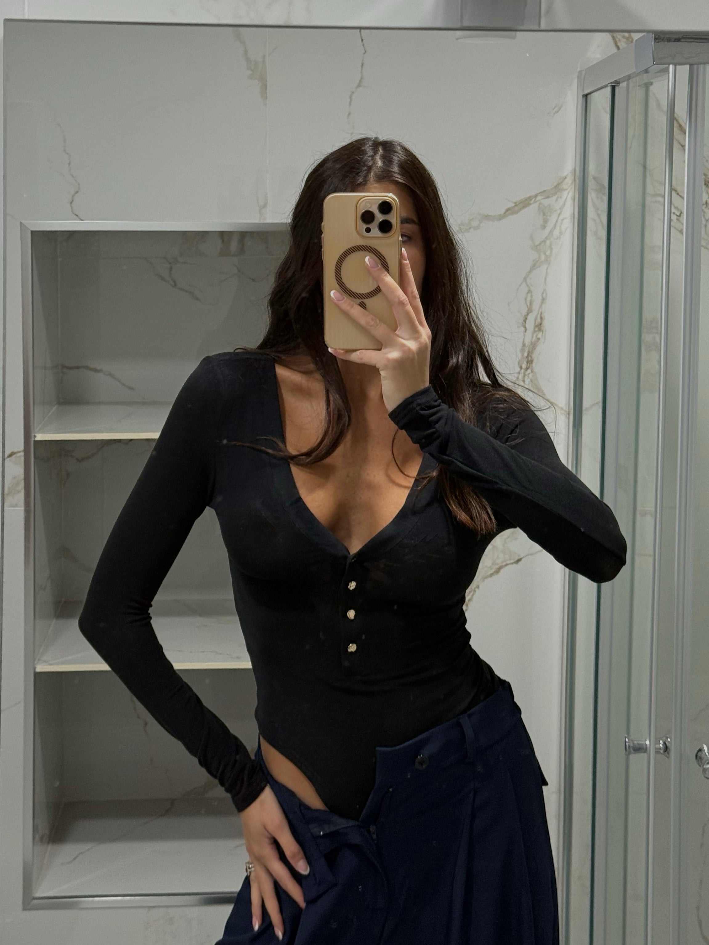 Body bottoncini nero