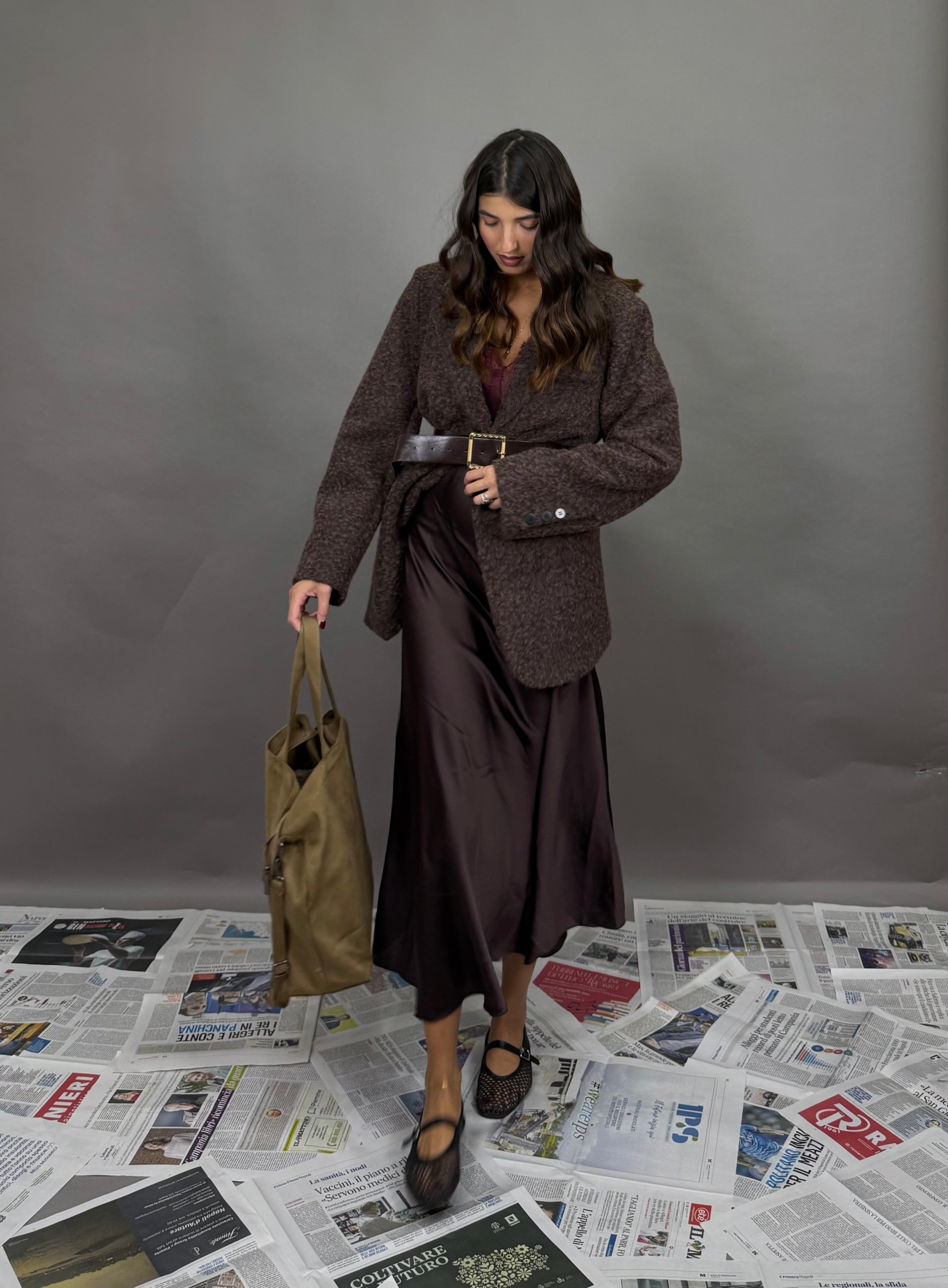 Gonna simil seta marrone