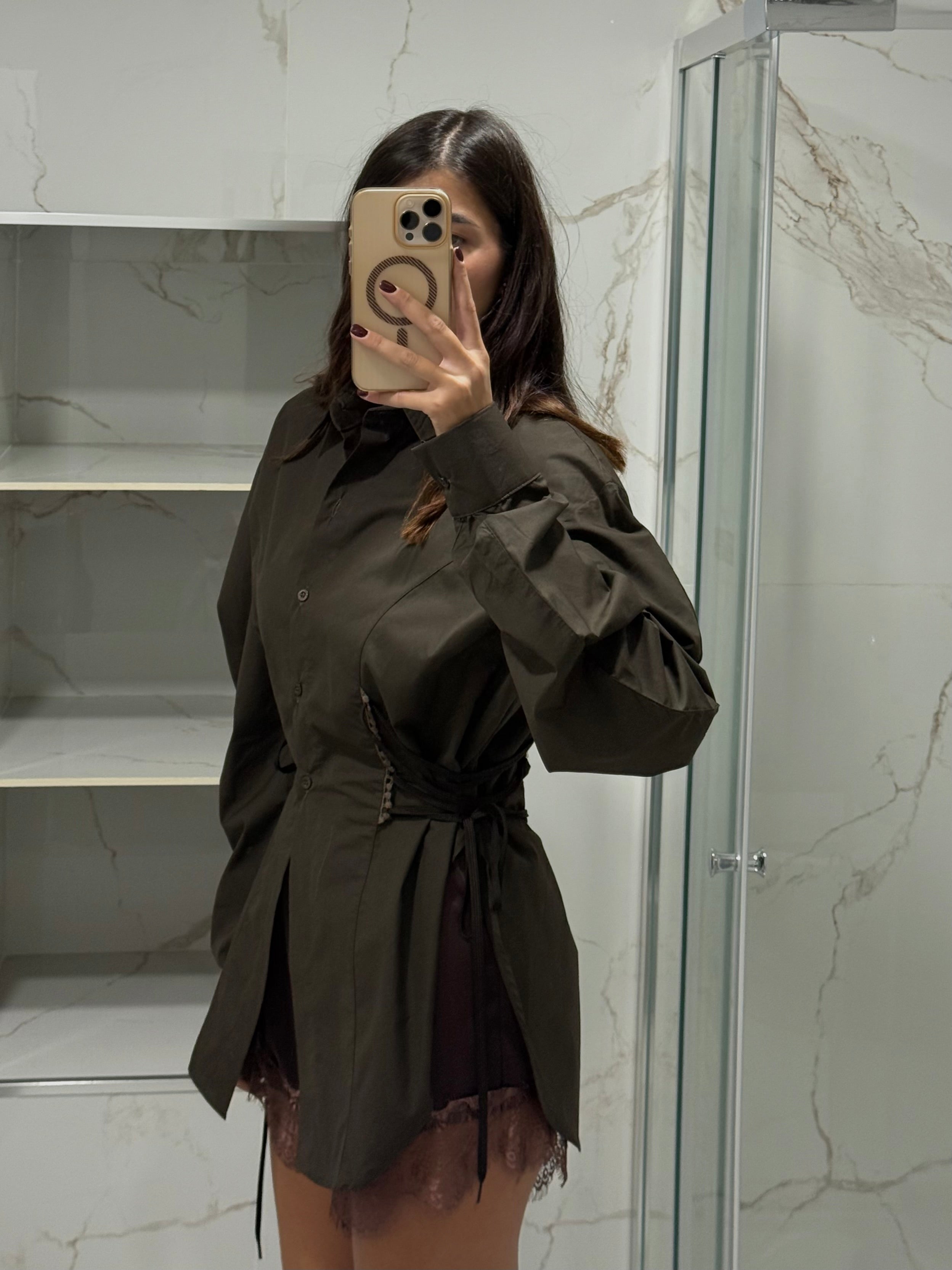 Camicia avvitata