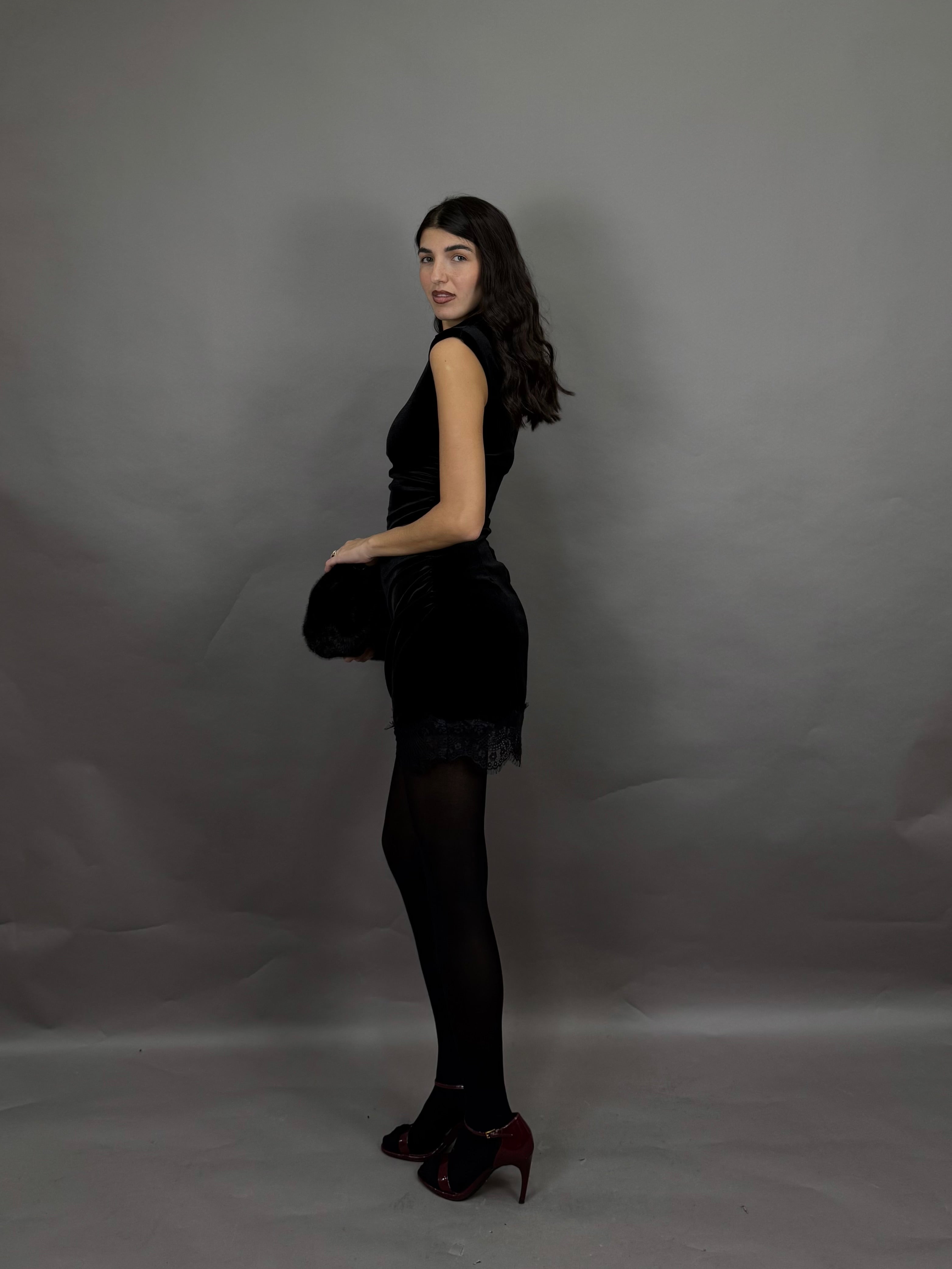 Dress in velluto nero