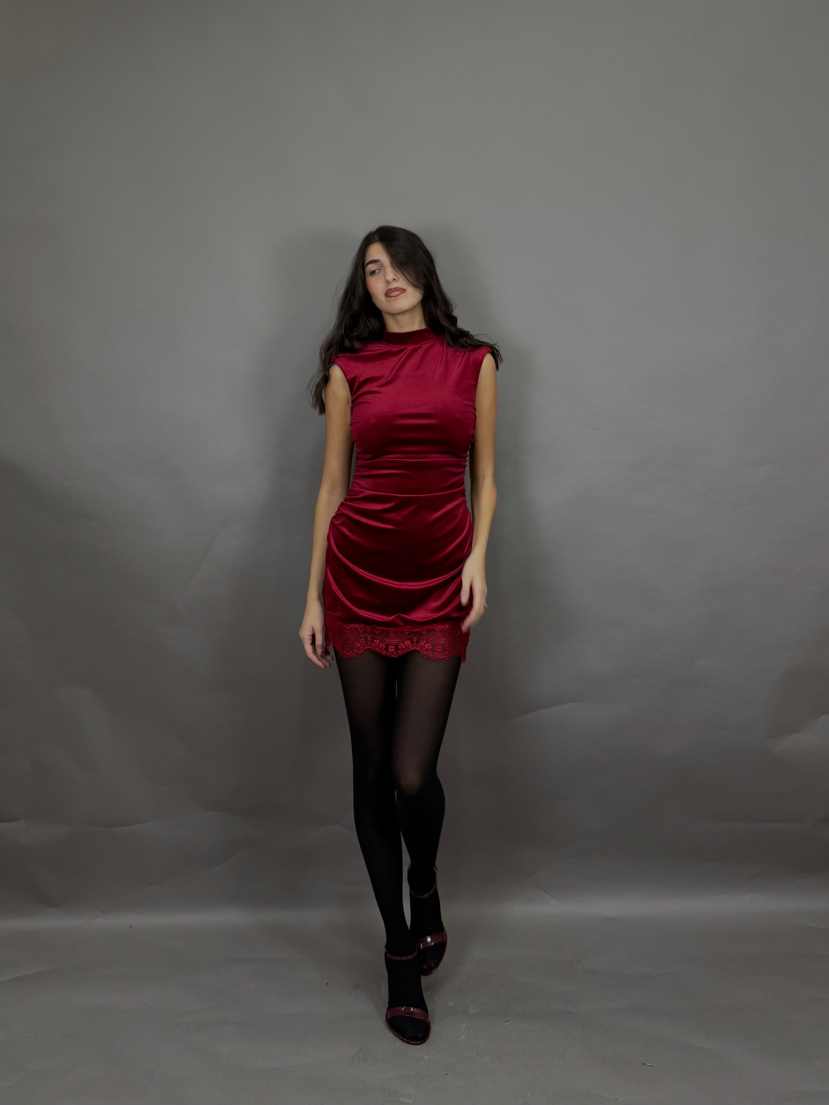 Dress in velluto rosso