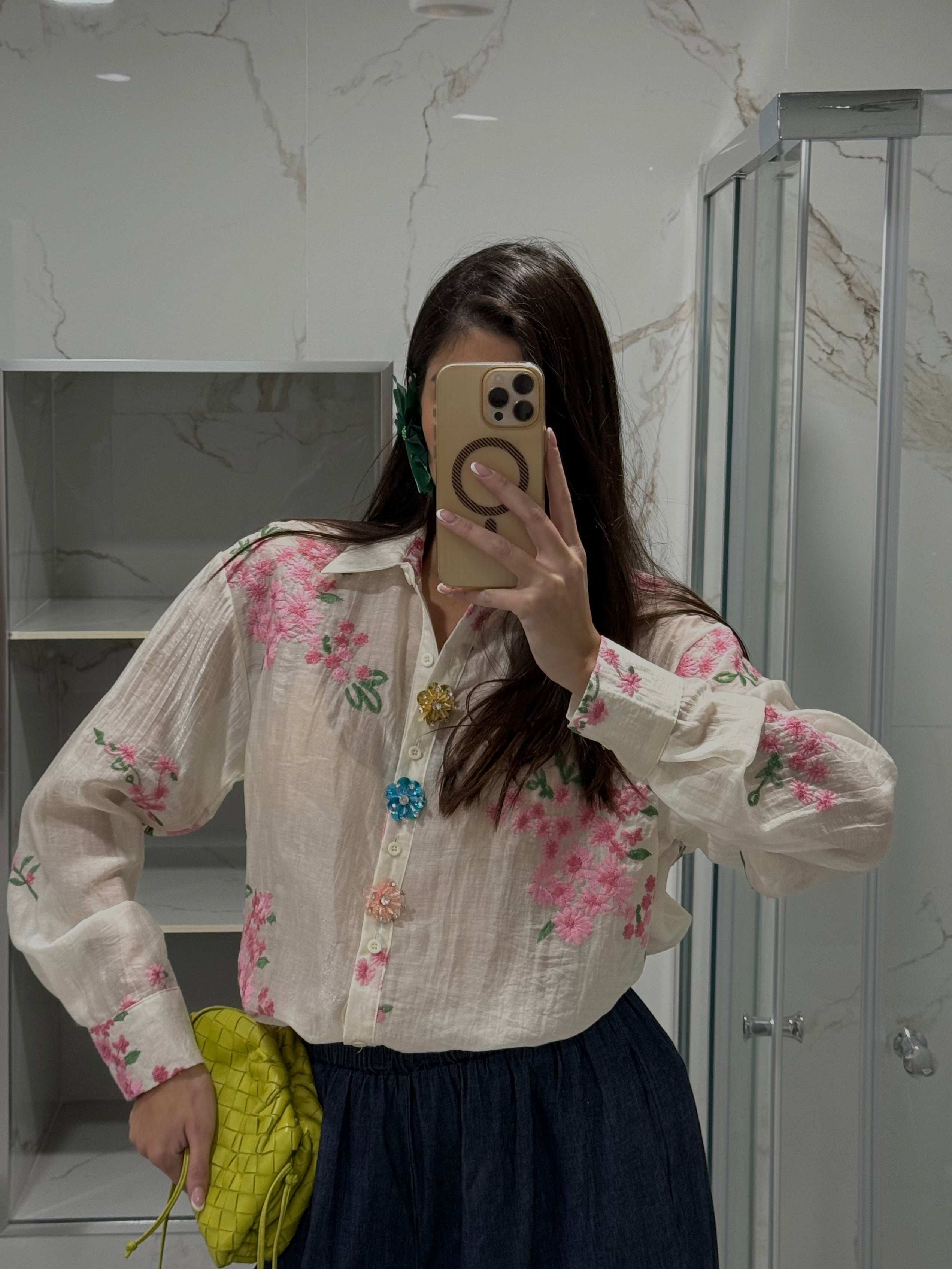 Camicia bottone fiore