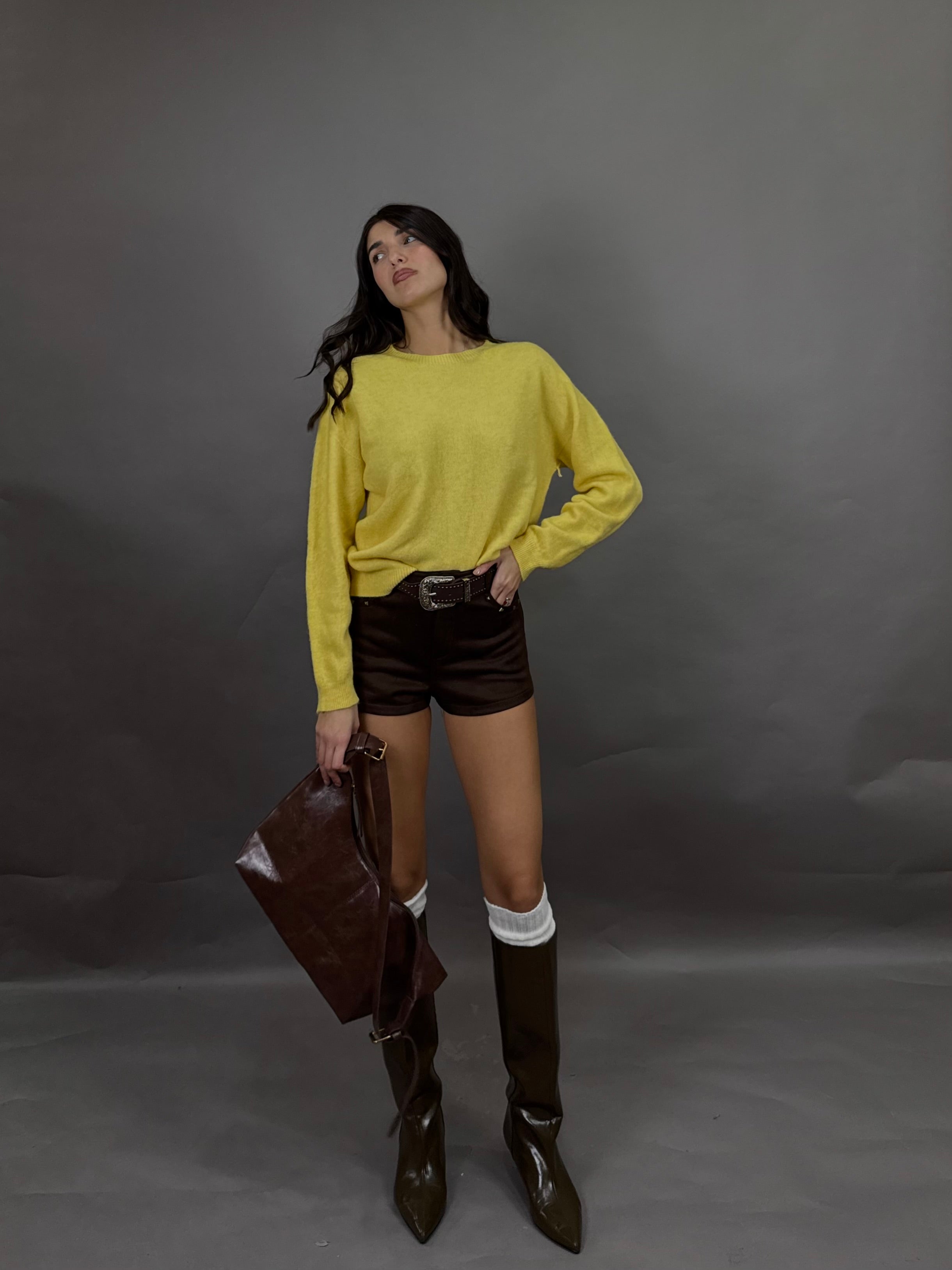 Pantaloncino con cintura marrone