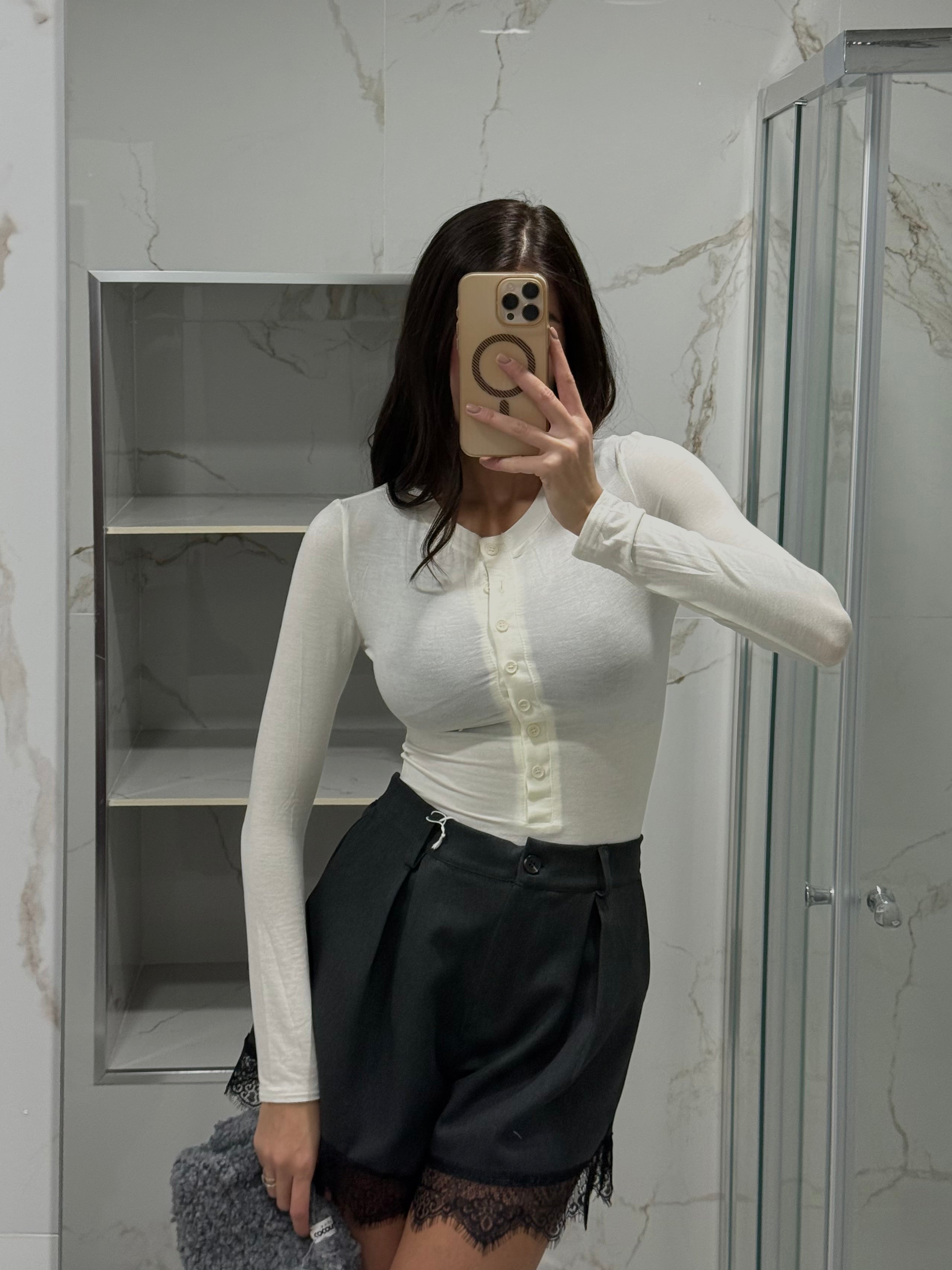 Maglia bottoncini bianca