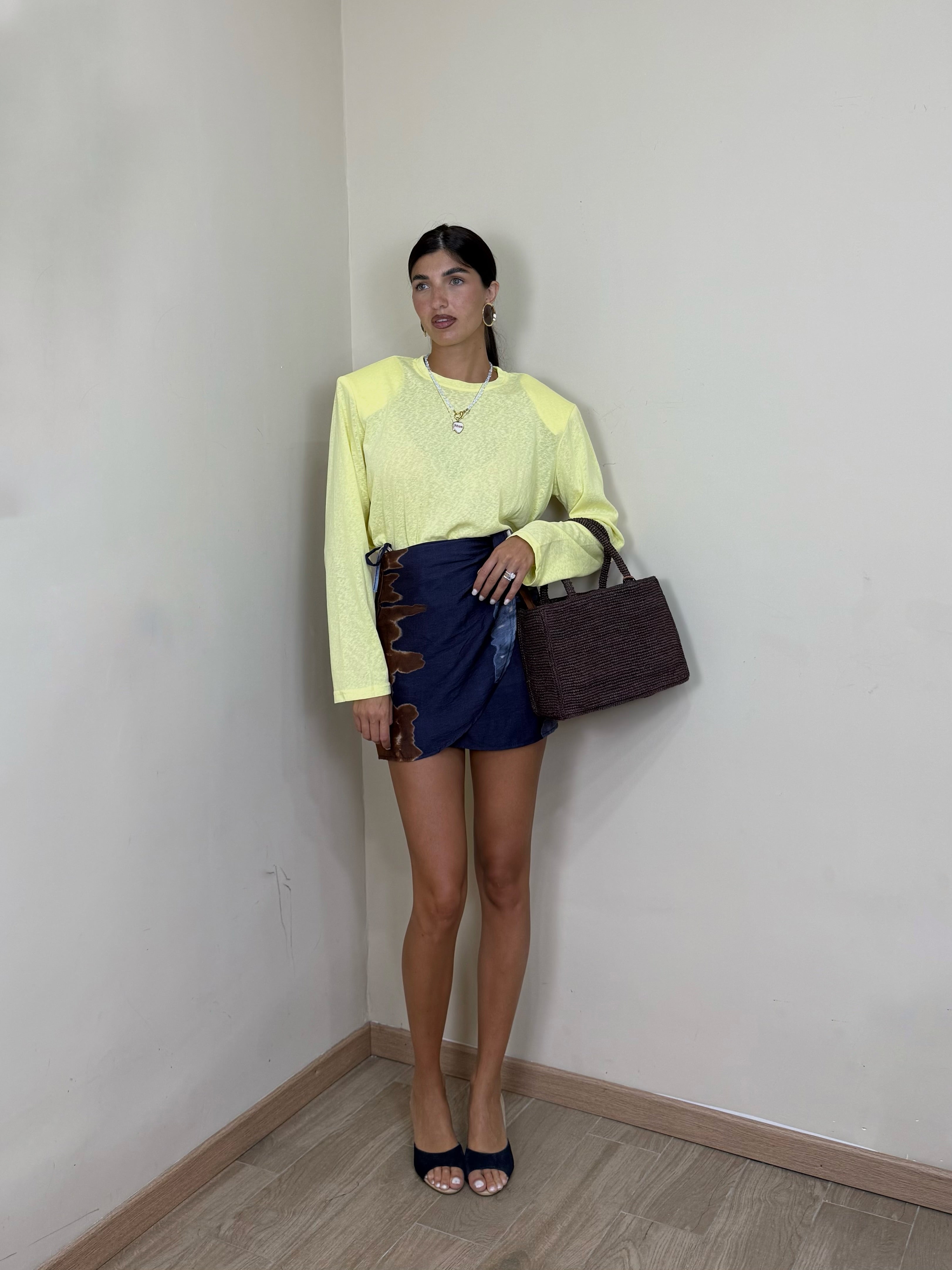 Maglia semitrasparente gialla