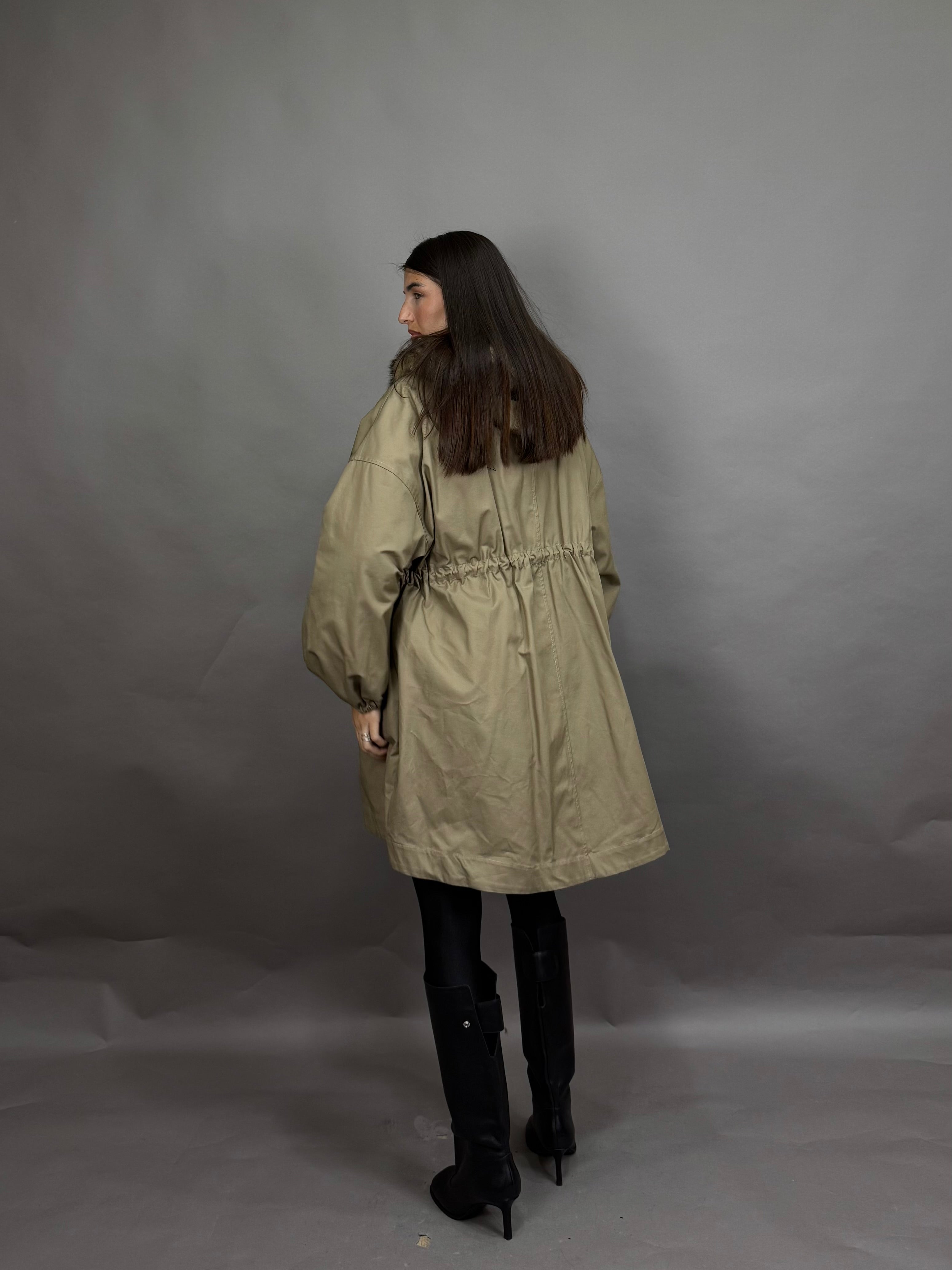 Parca con pelliccia beige