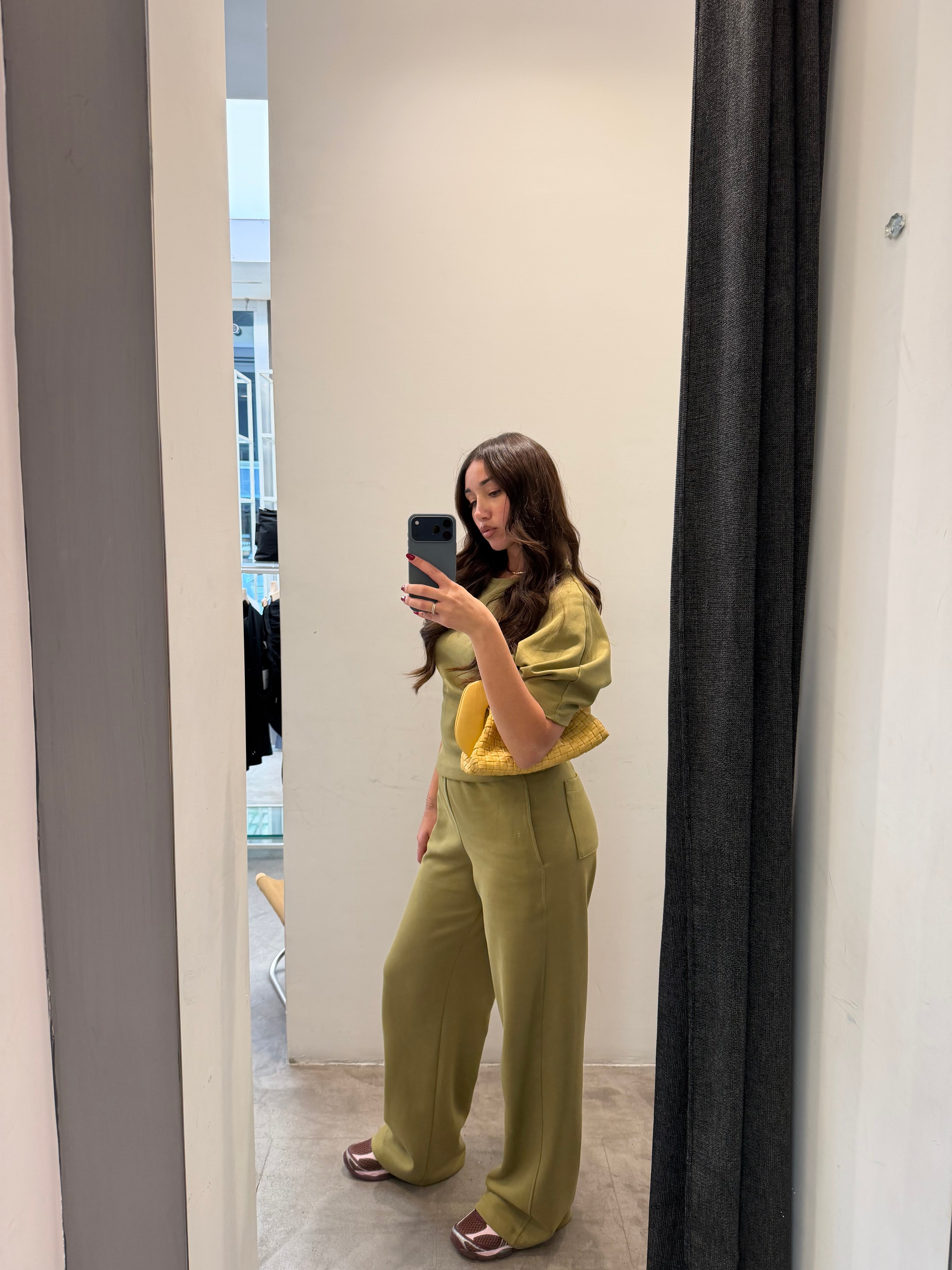 Pantalone in tuta Oliva by Lumina