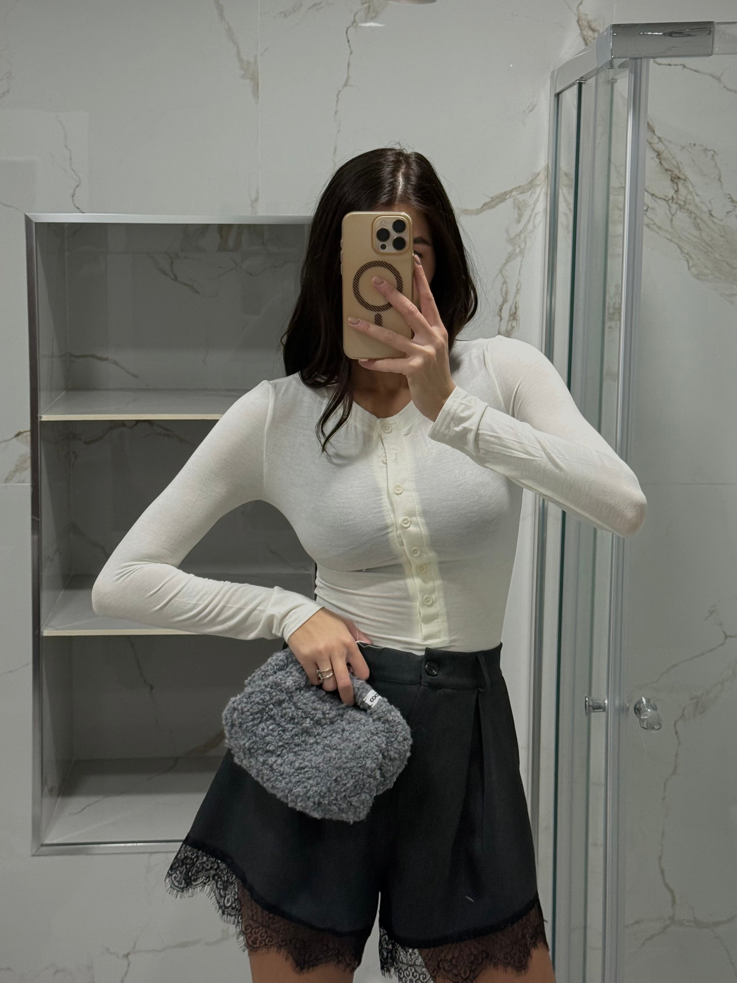 Maglia bottoncini bianca