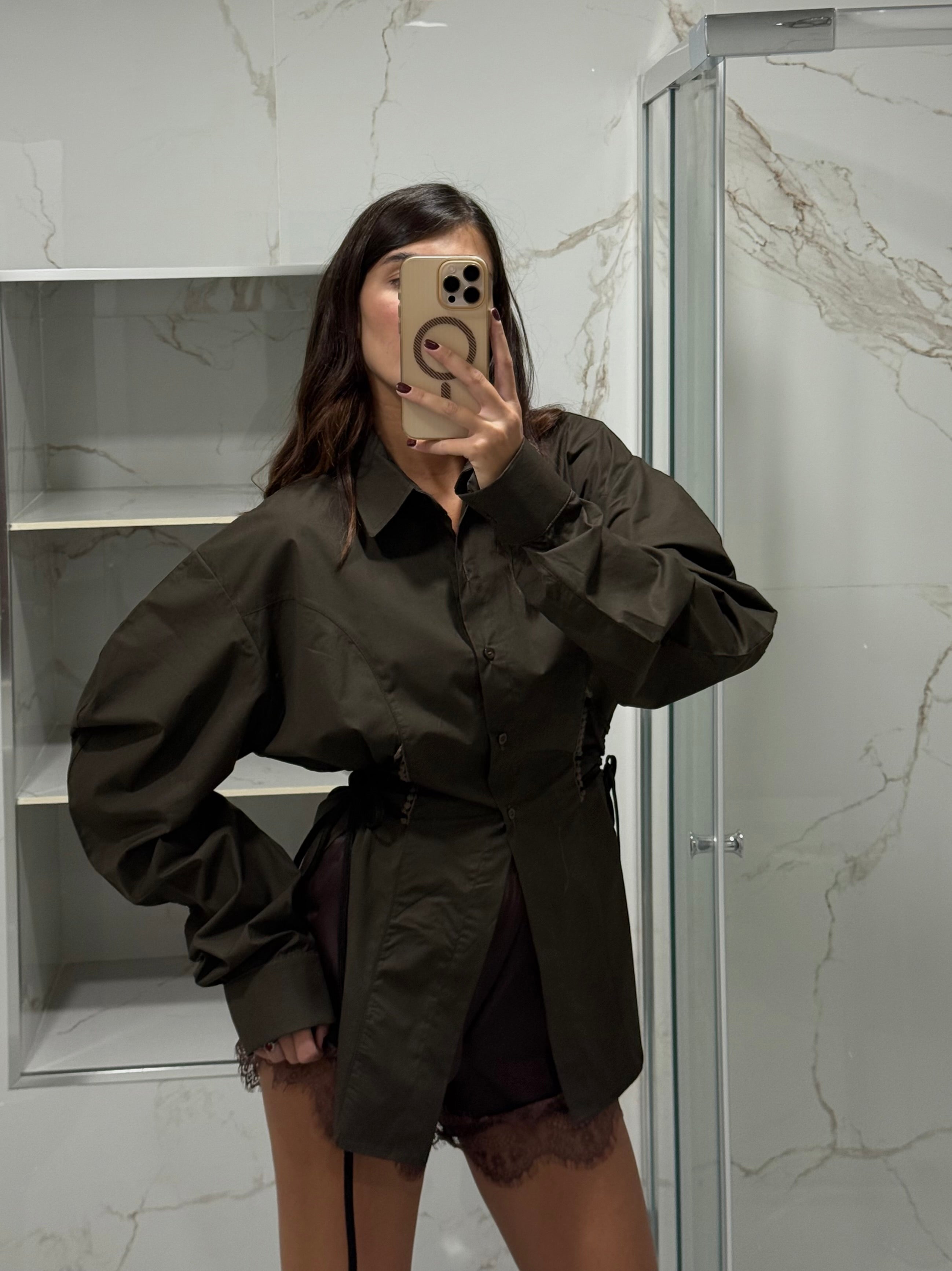 Camicia avvitata