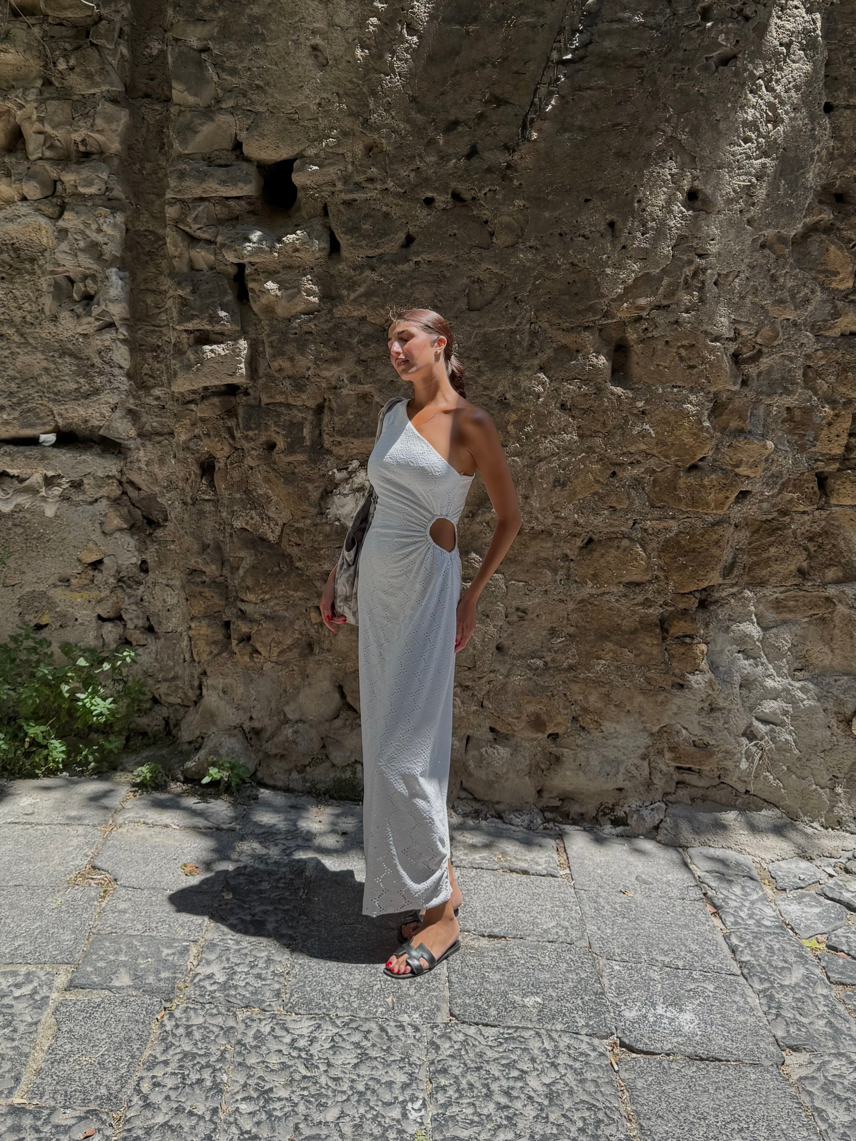 PRE ORDINE Dress in sangallo bianco