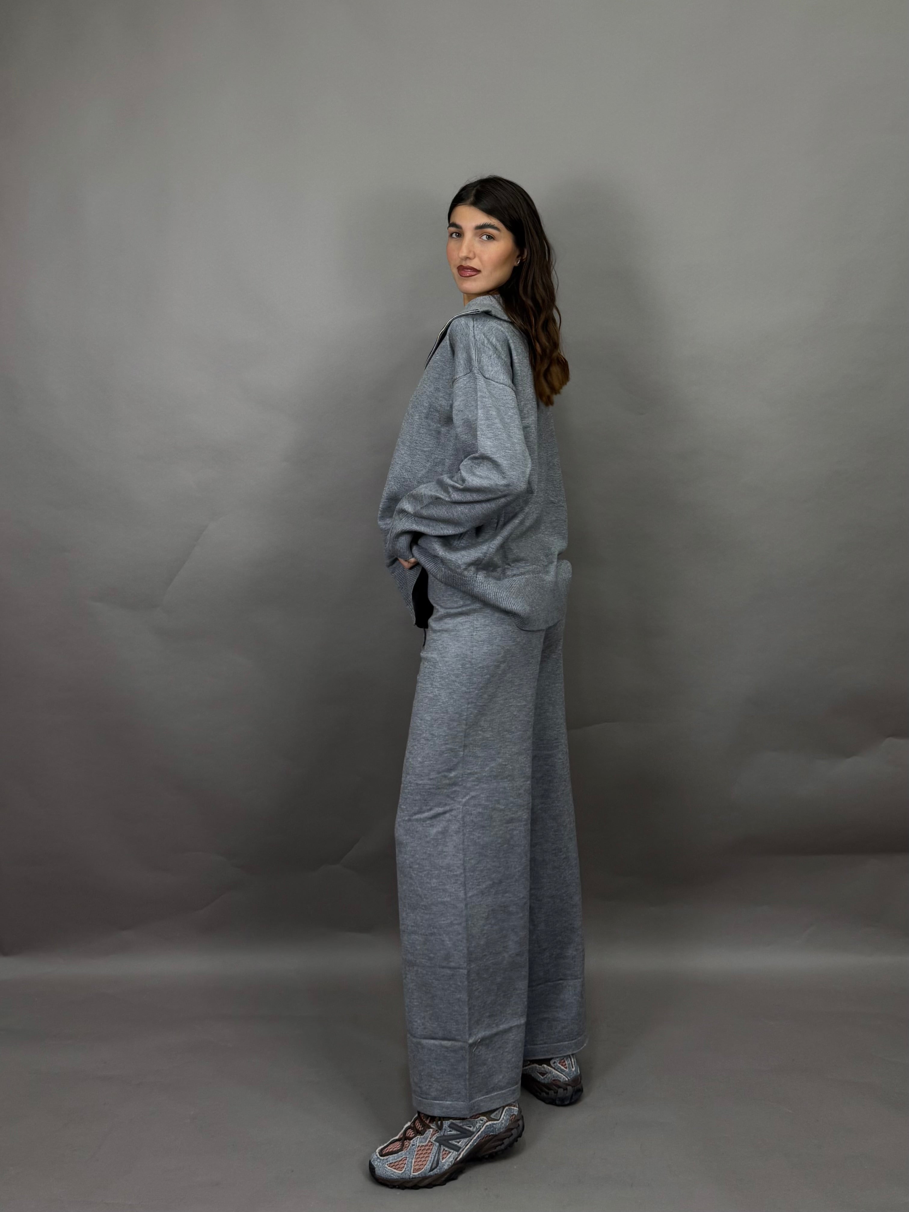 Coordinato in maglia grigio