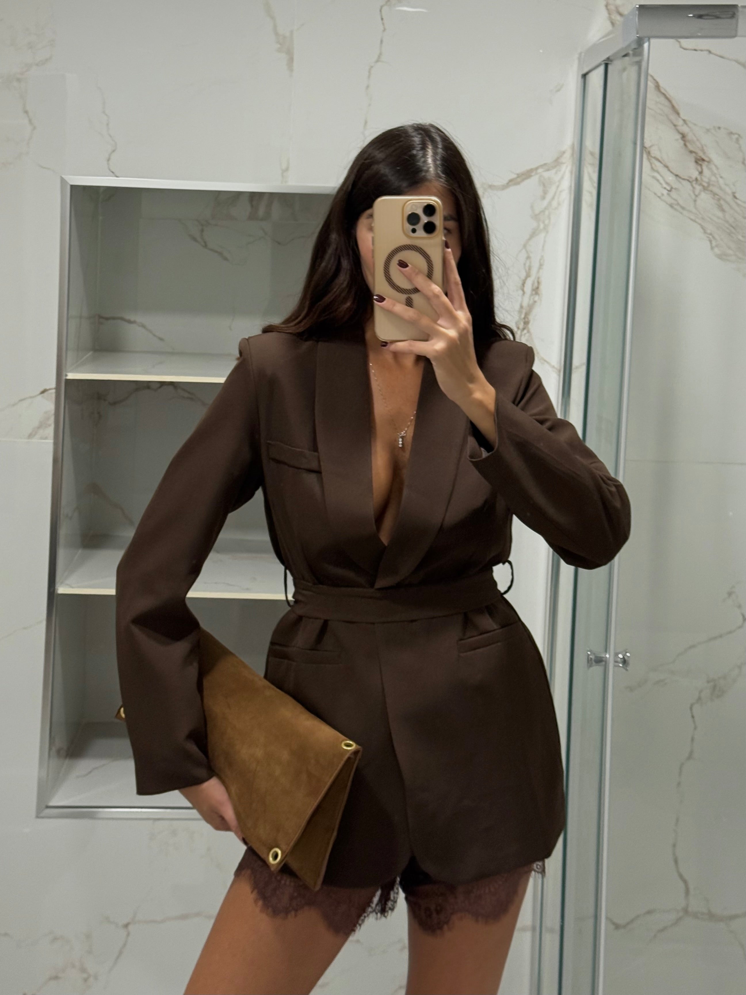 Blazer marrone con cintura