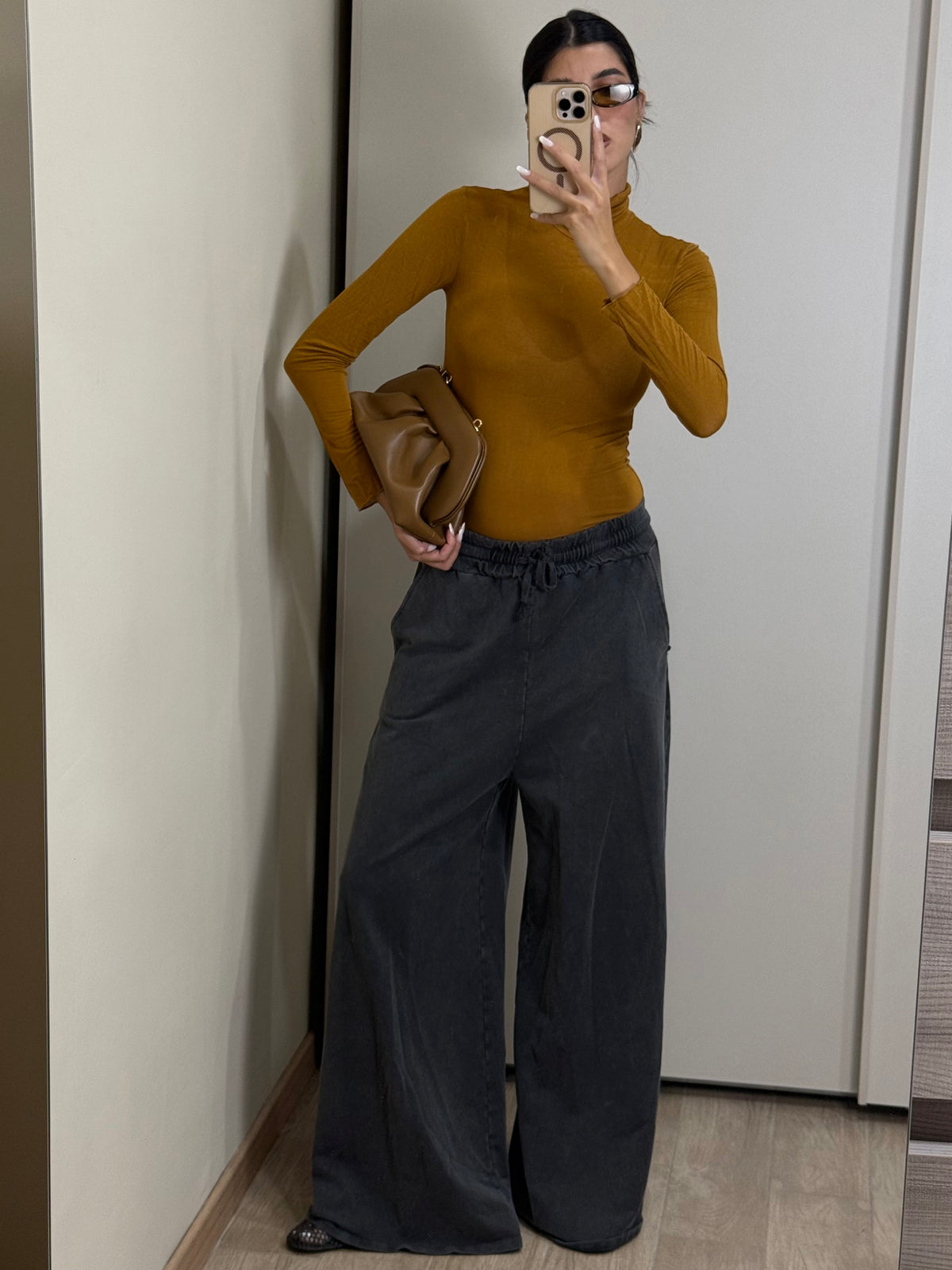Pantalone tuta palazzo