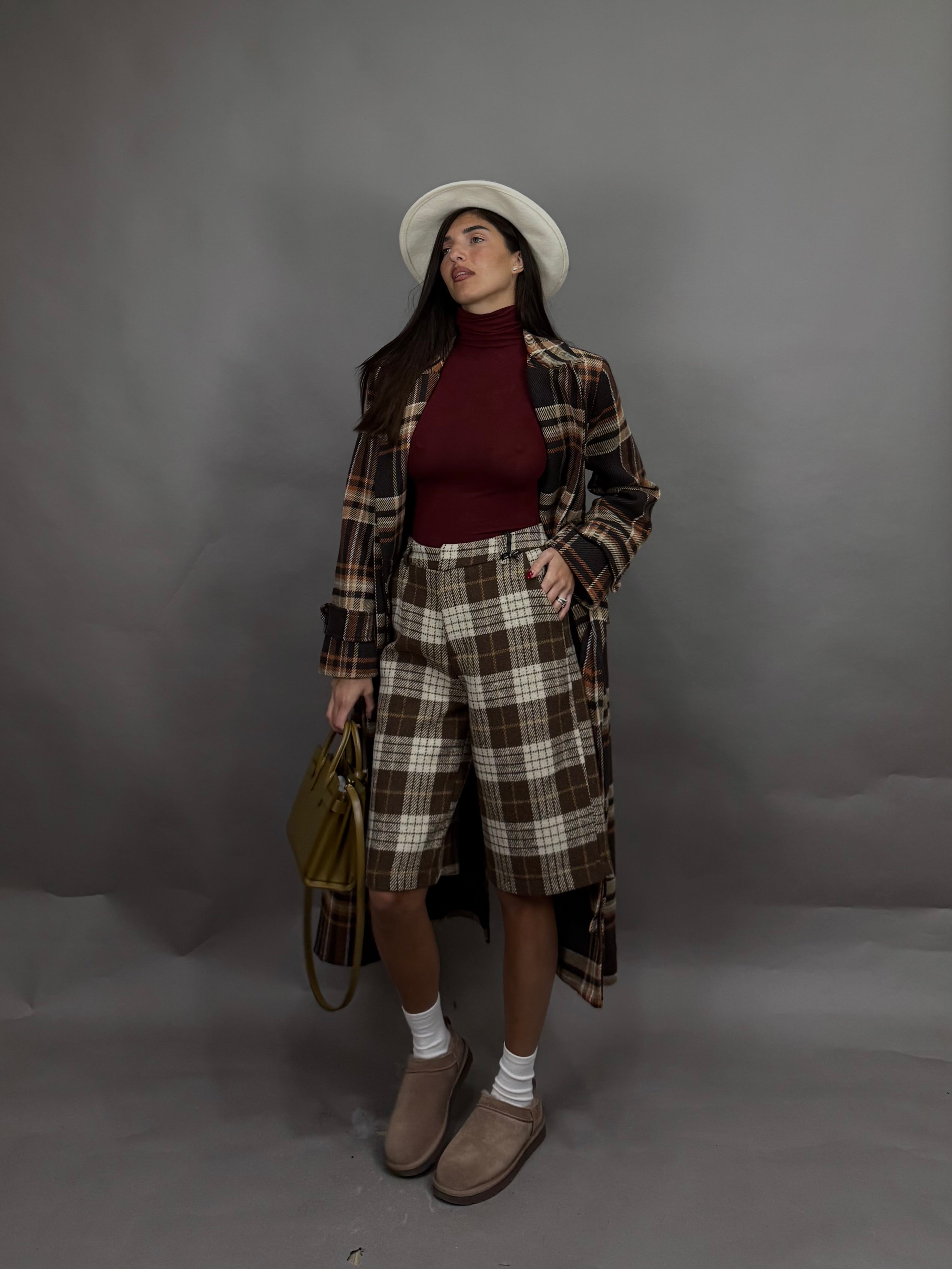 Bermuda quadri marrone