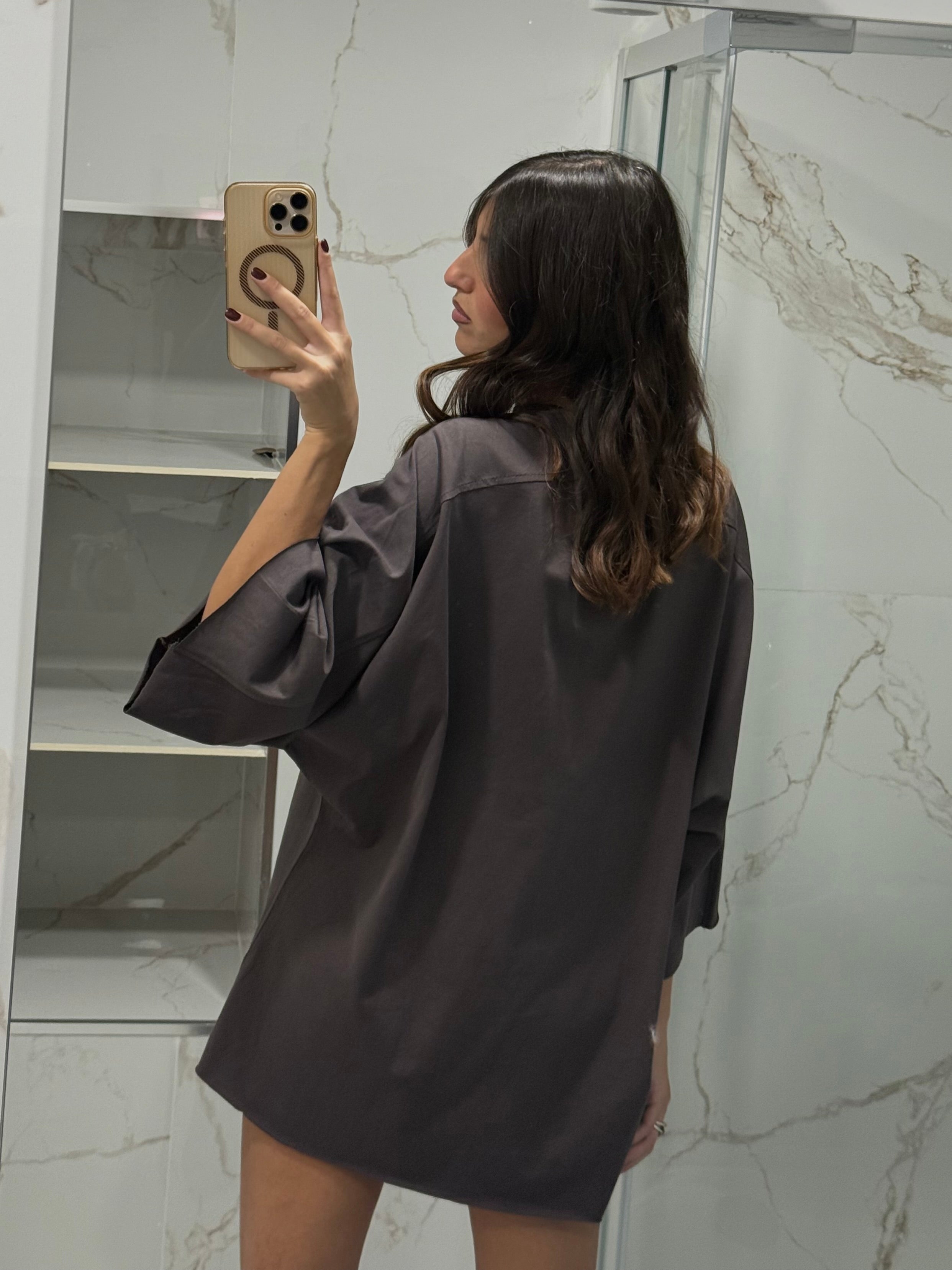 T-shirt oversize marrone