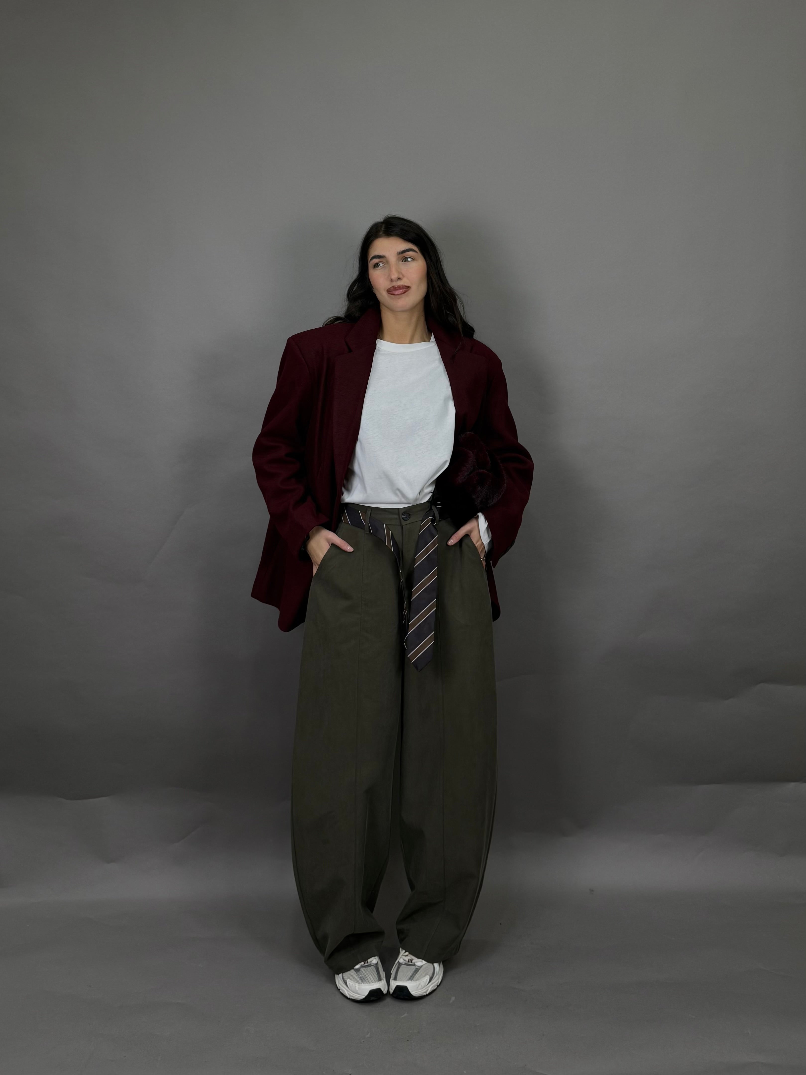 Pantalone con cravatta just