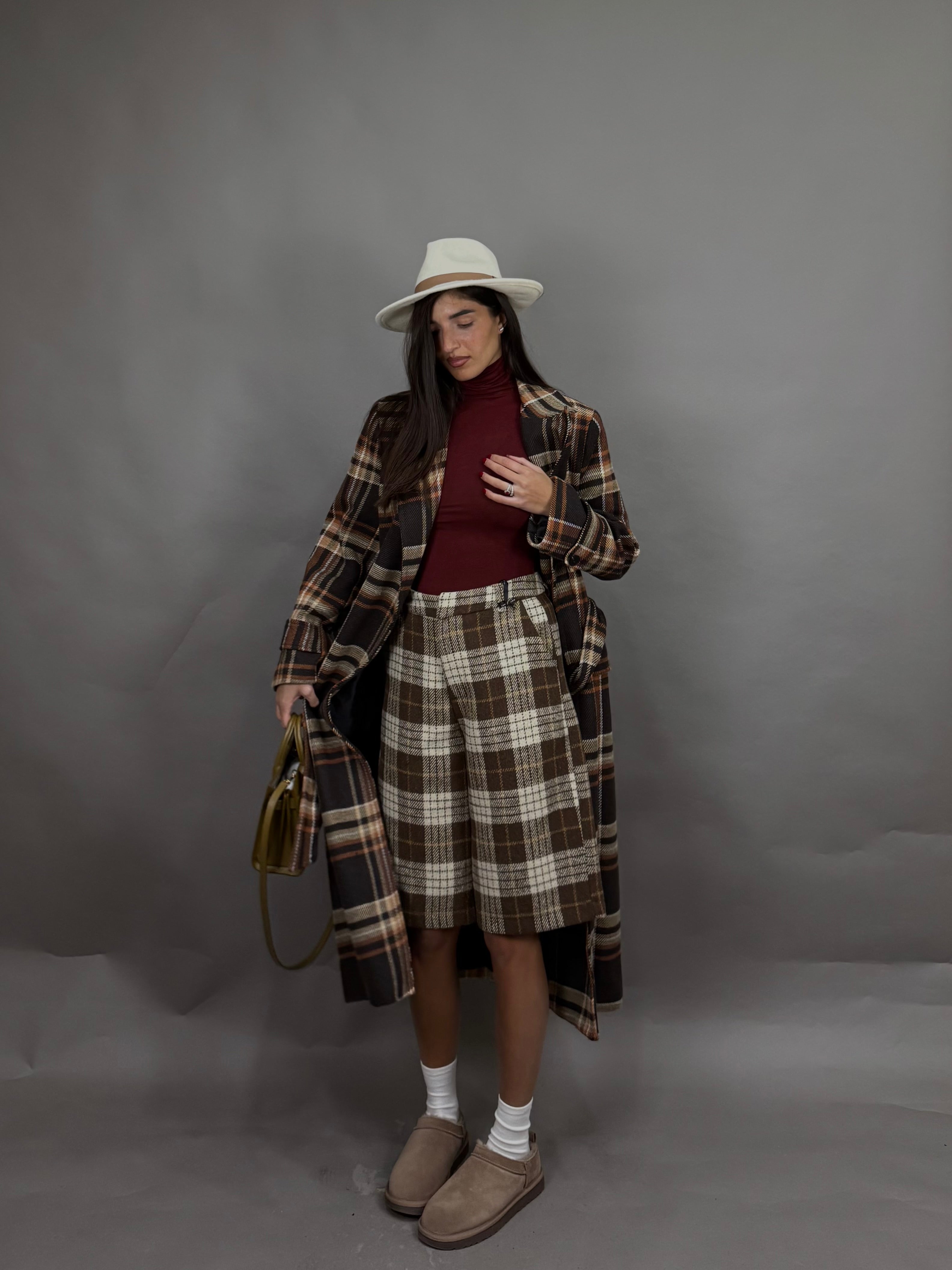 Bermuda quadri marrone