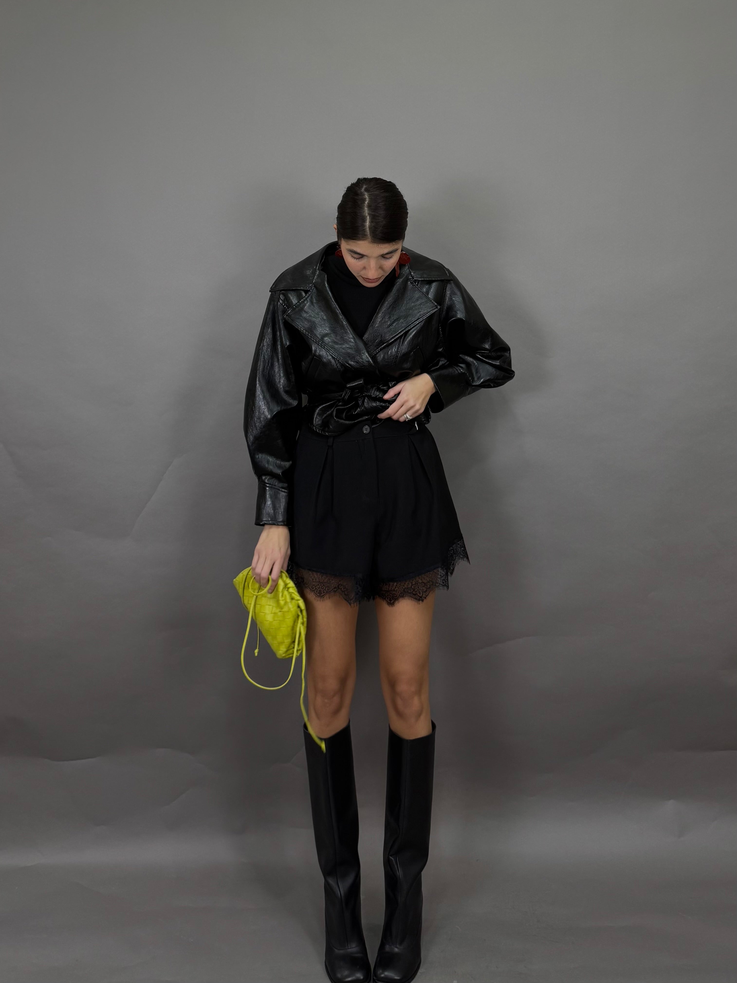 Shorts in pizzo nero