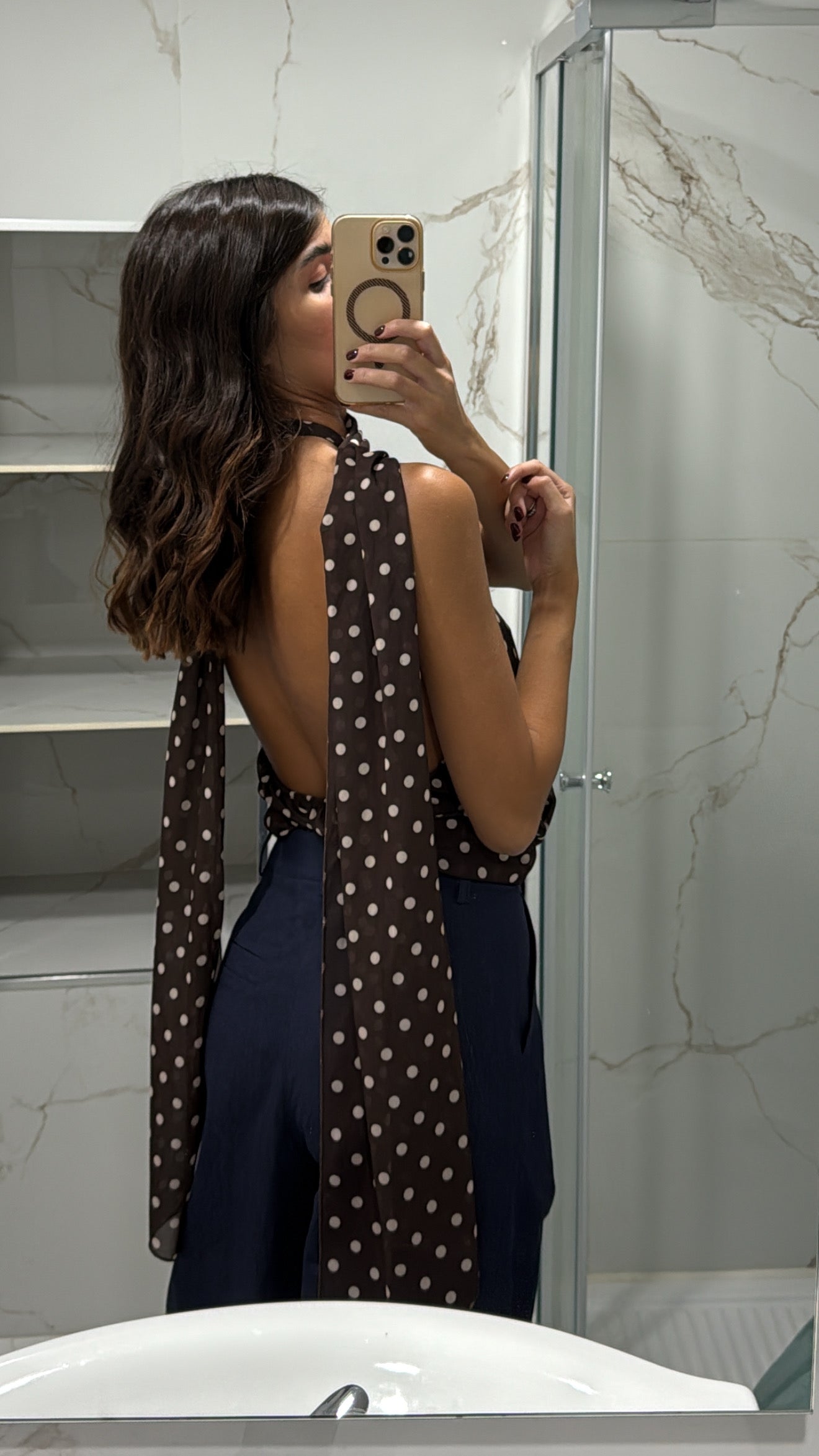 Top pois marrone