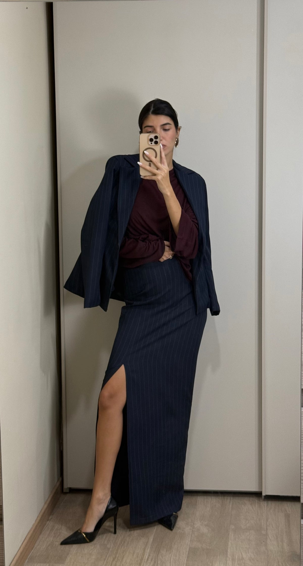 Tailleur con gonna gessato