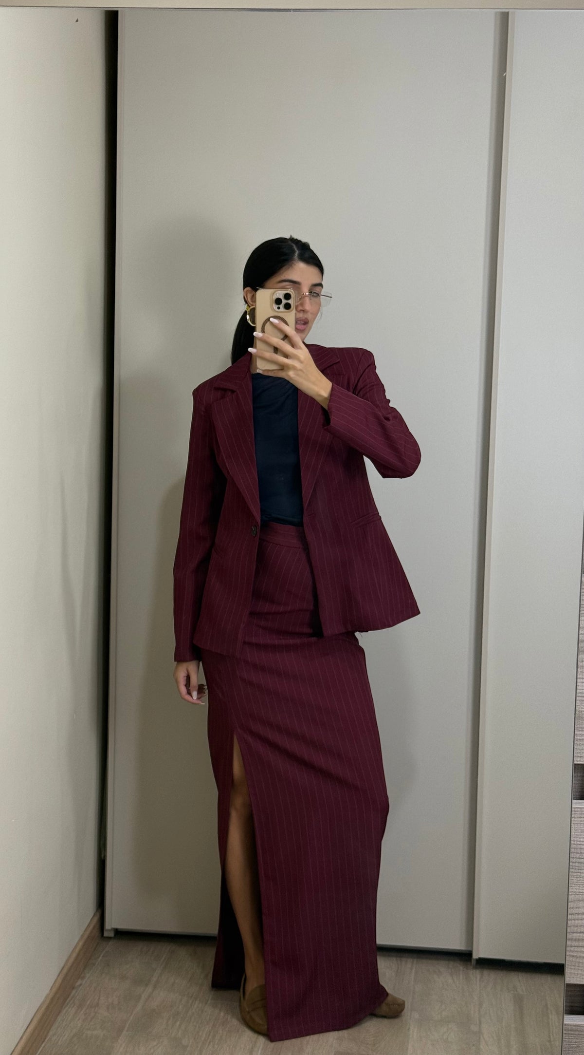 Tailleur con gonna gessato