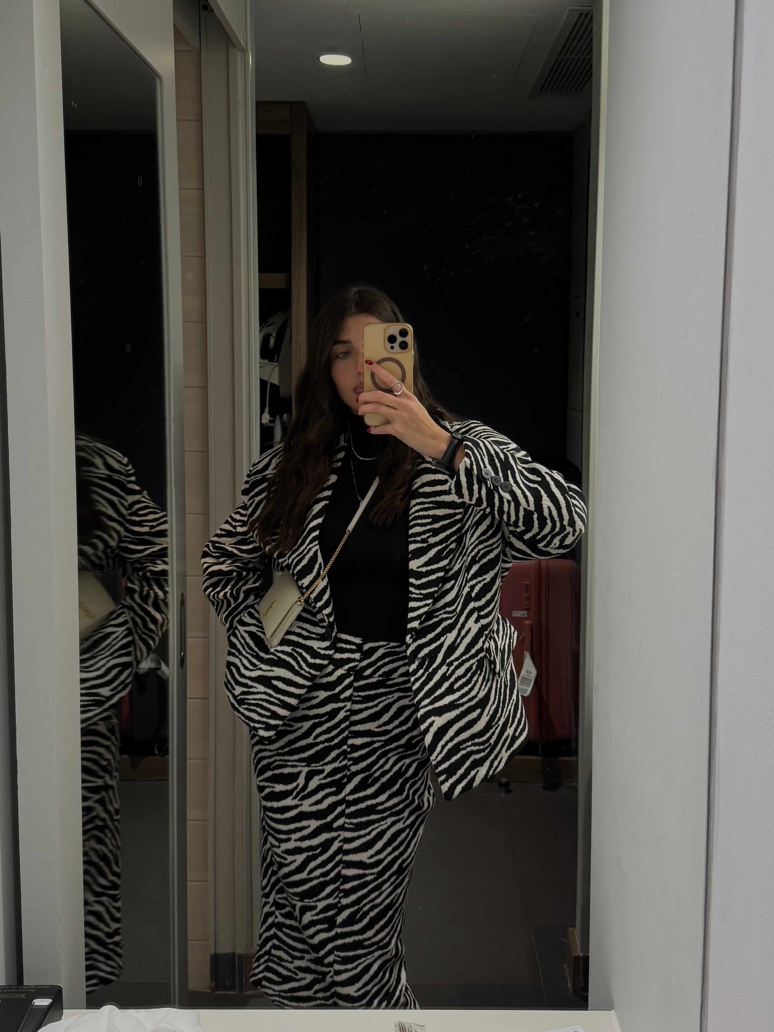 Gonna midi lumina nera