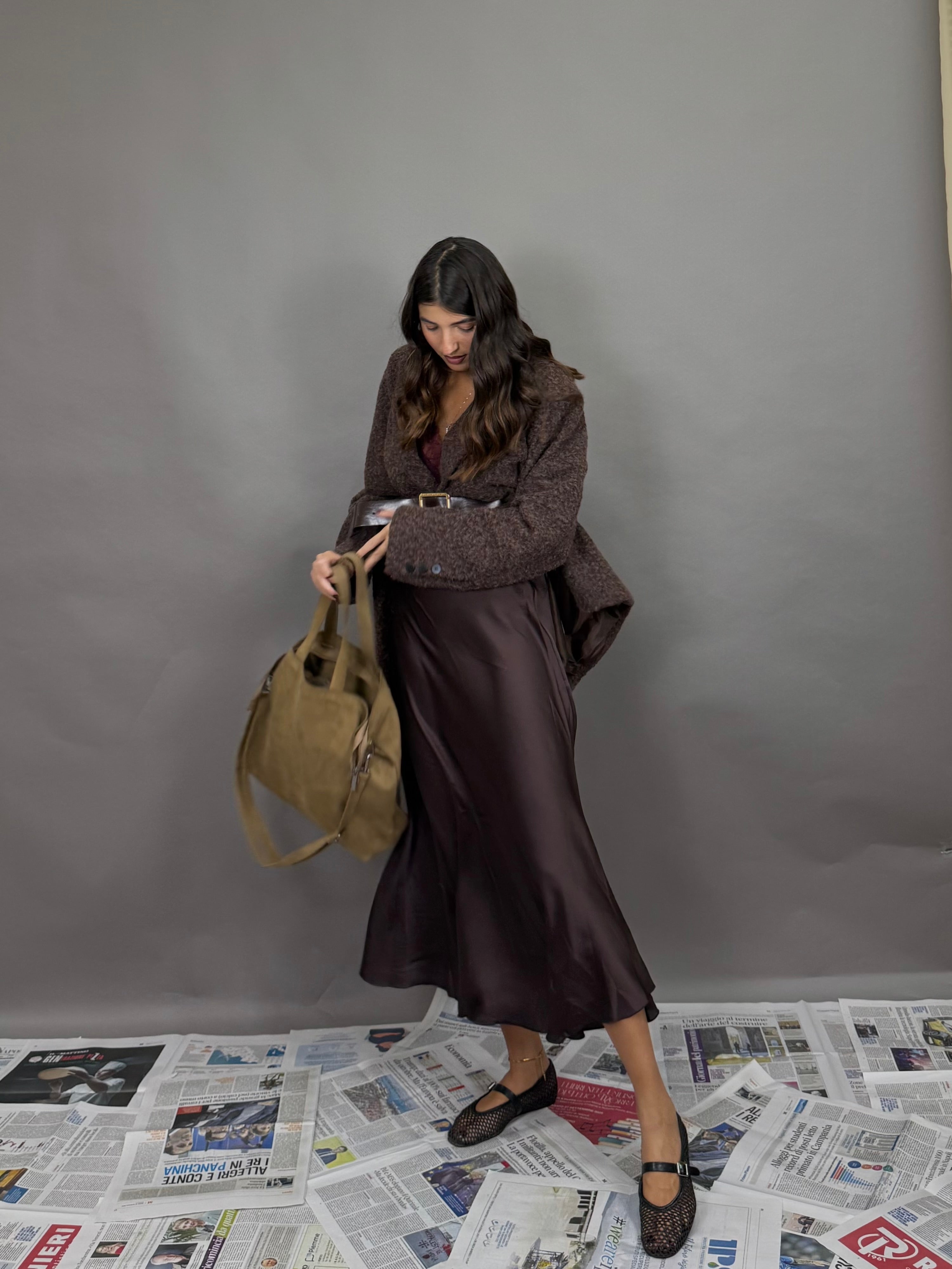 Gonna simil seta marrone