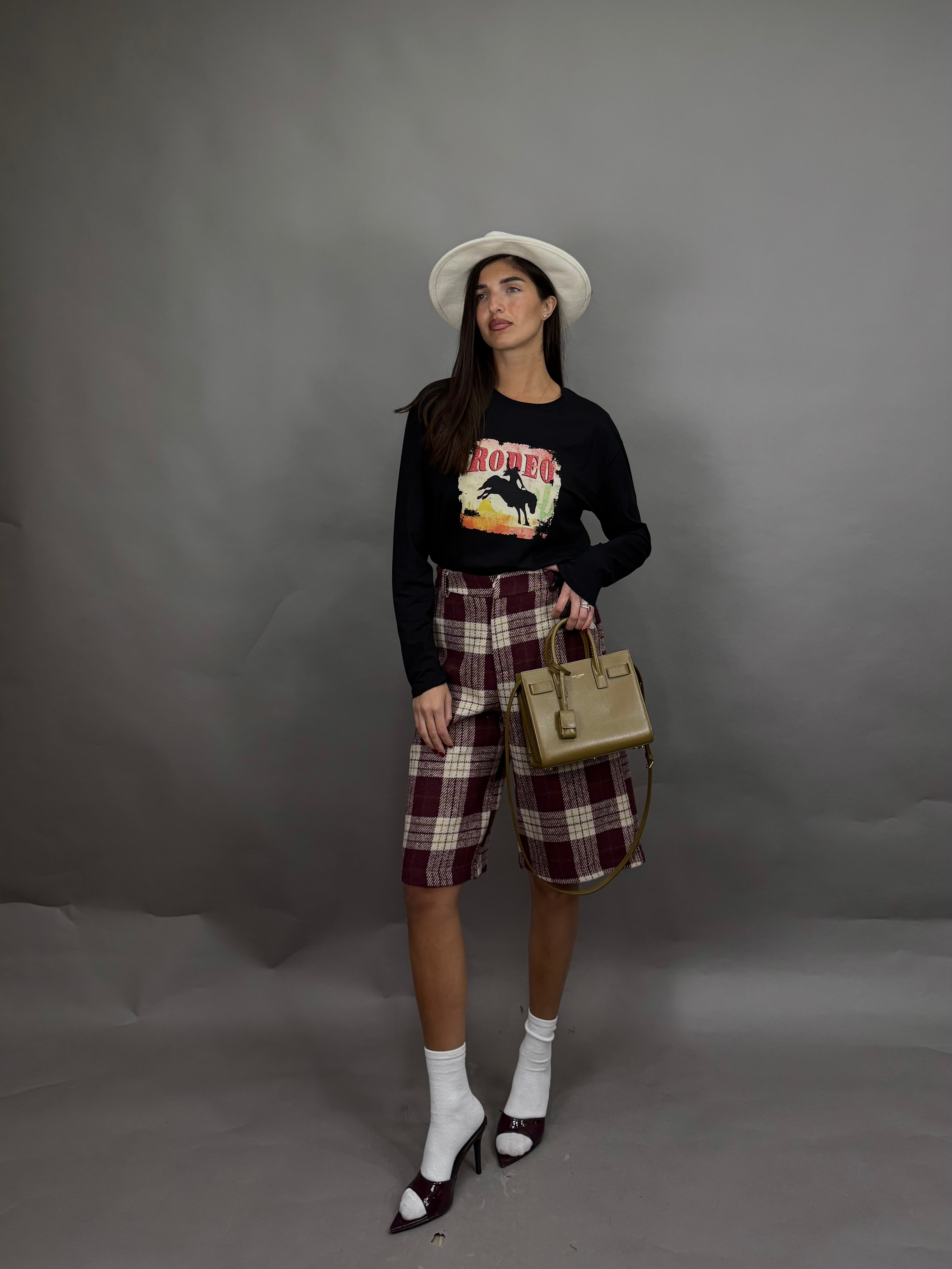 Bermuda bordeaux lumina