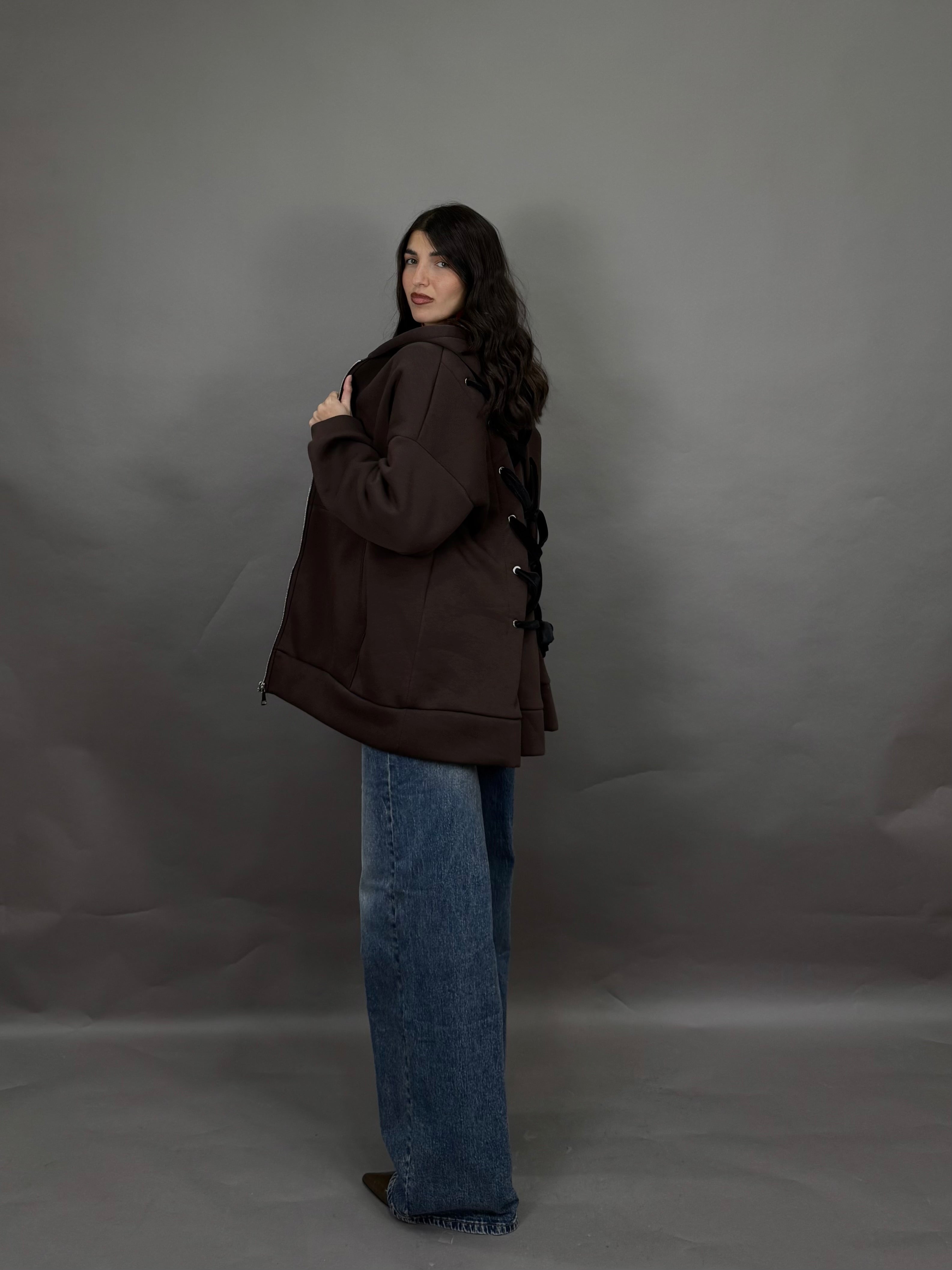 Felpa con lacci marrone