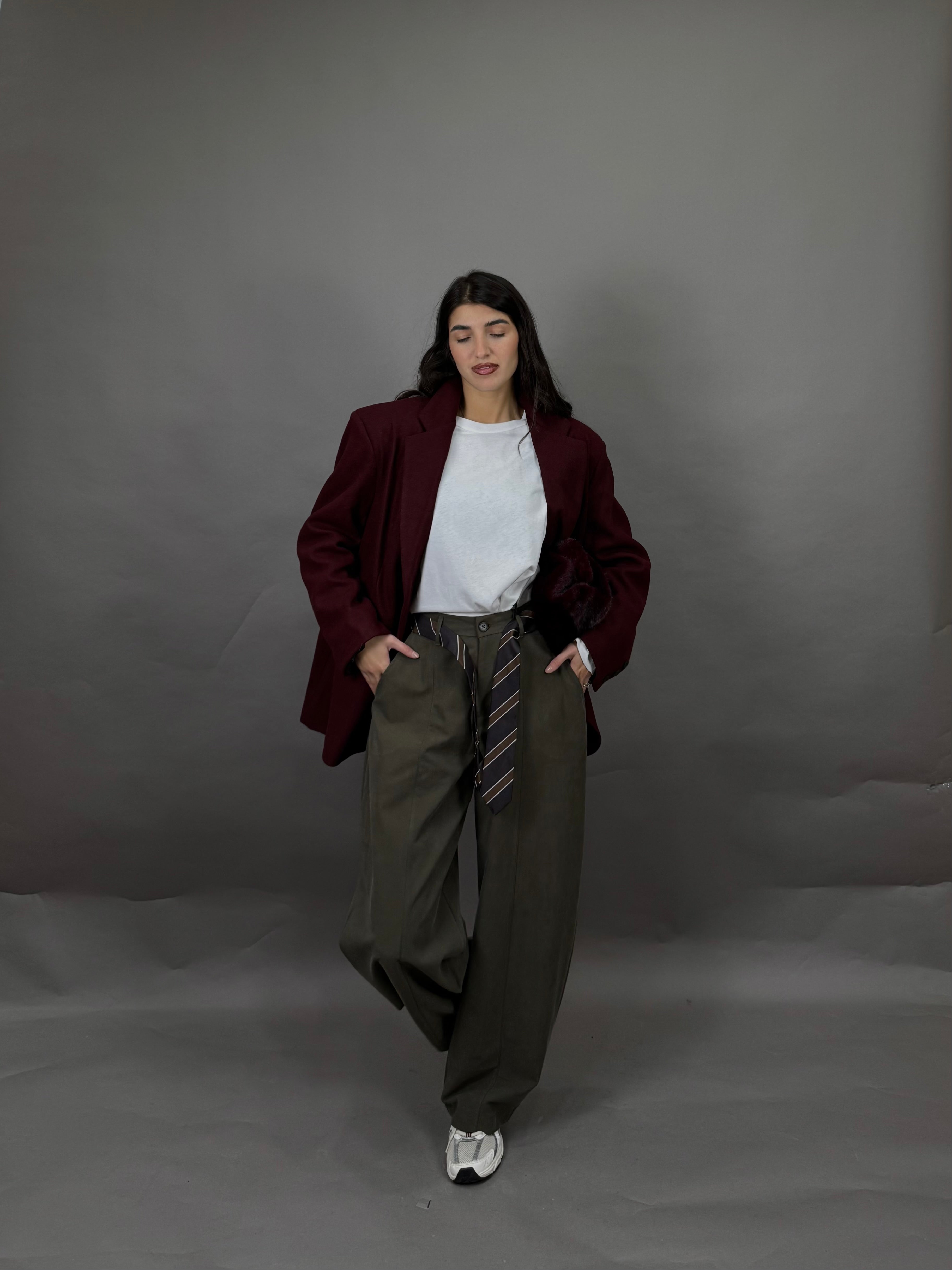 Pantalone con cravatta just