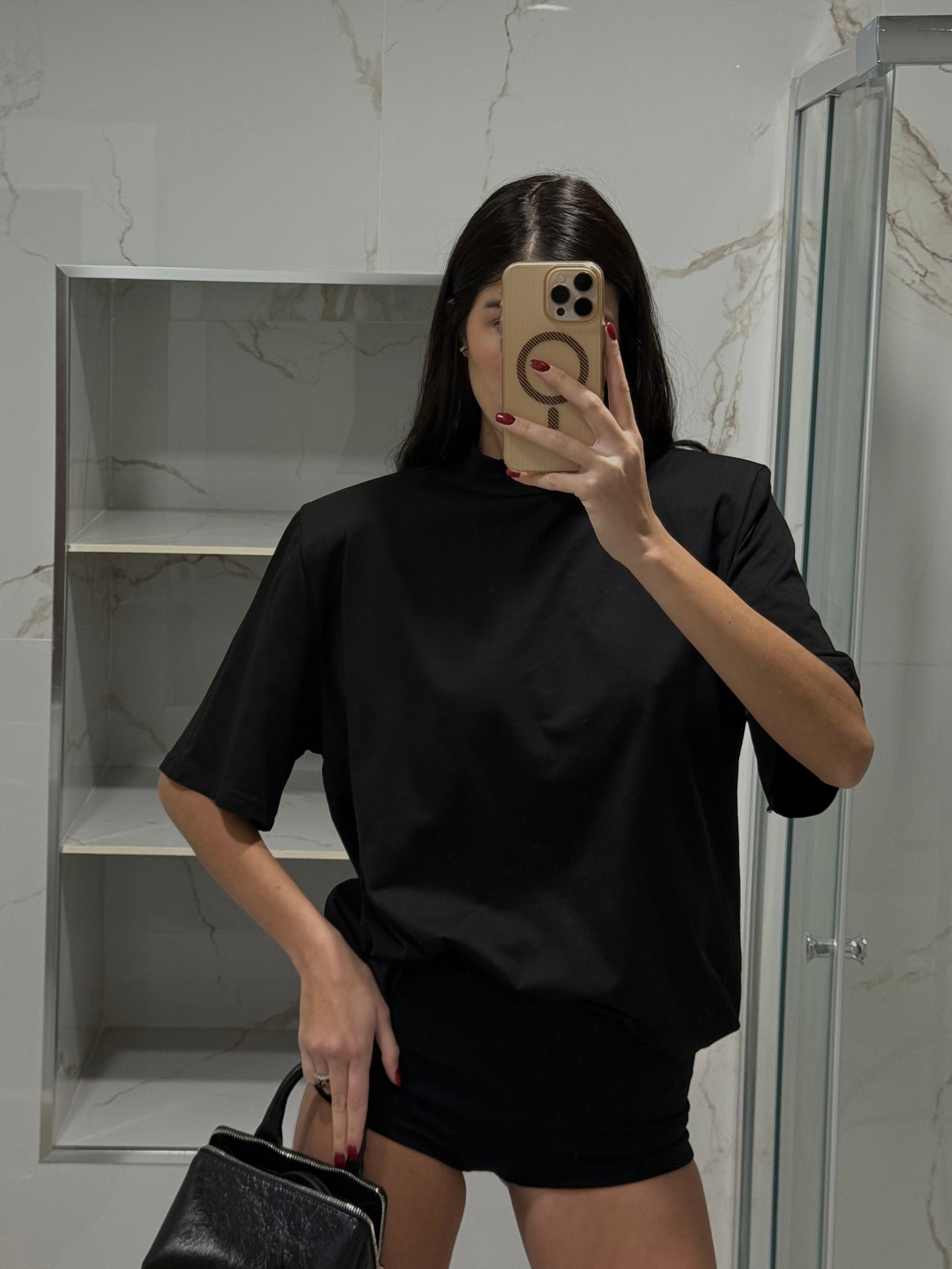 Maglia attico nera
