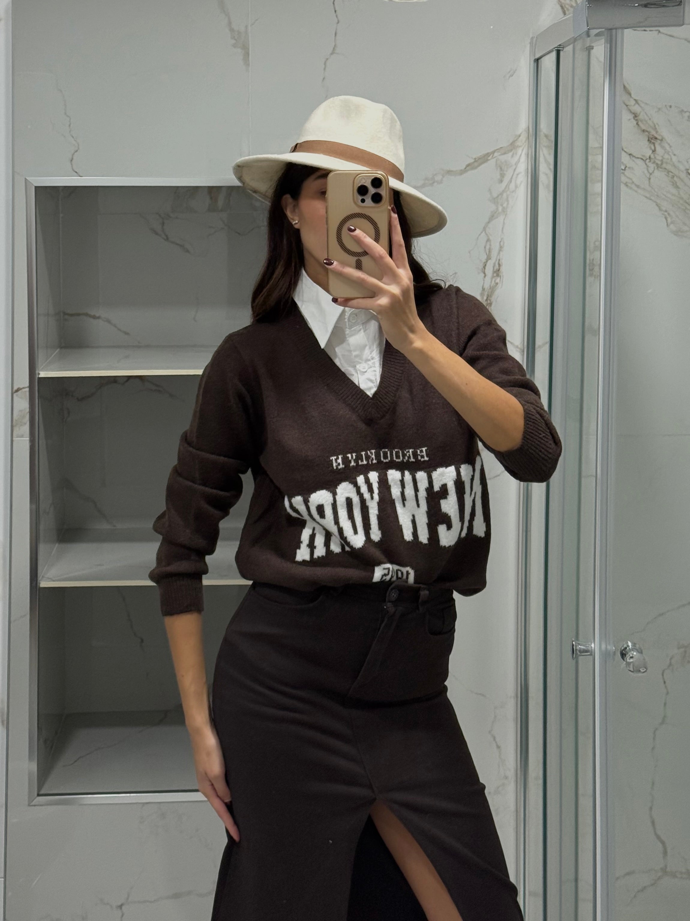 Pull New York marrone