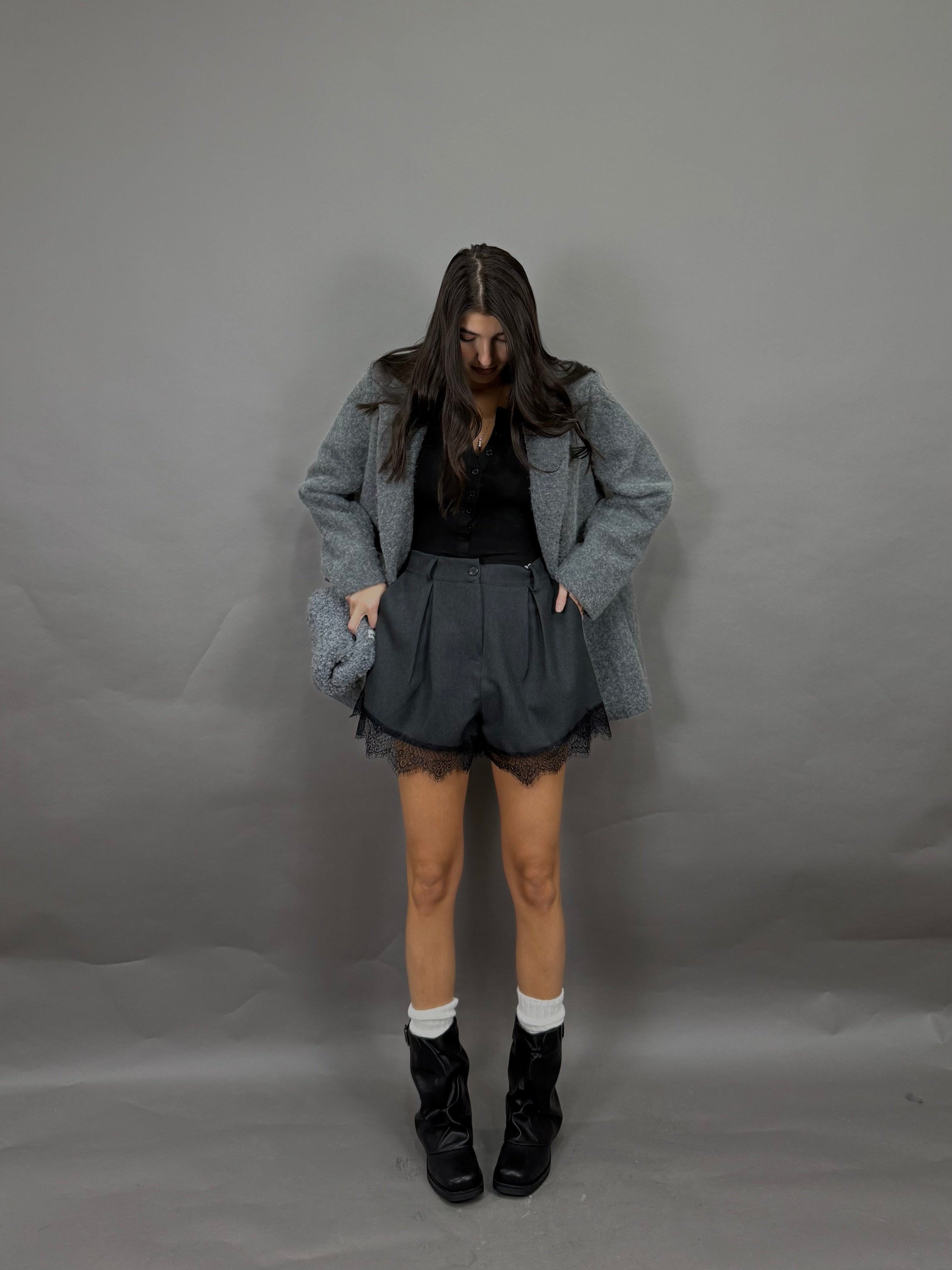 Shorts in pizzo grigi